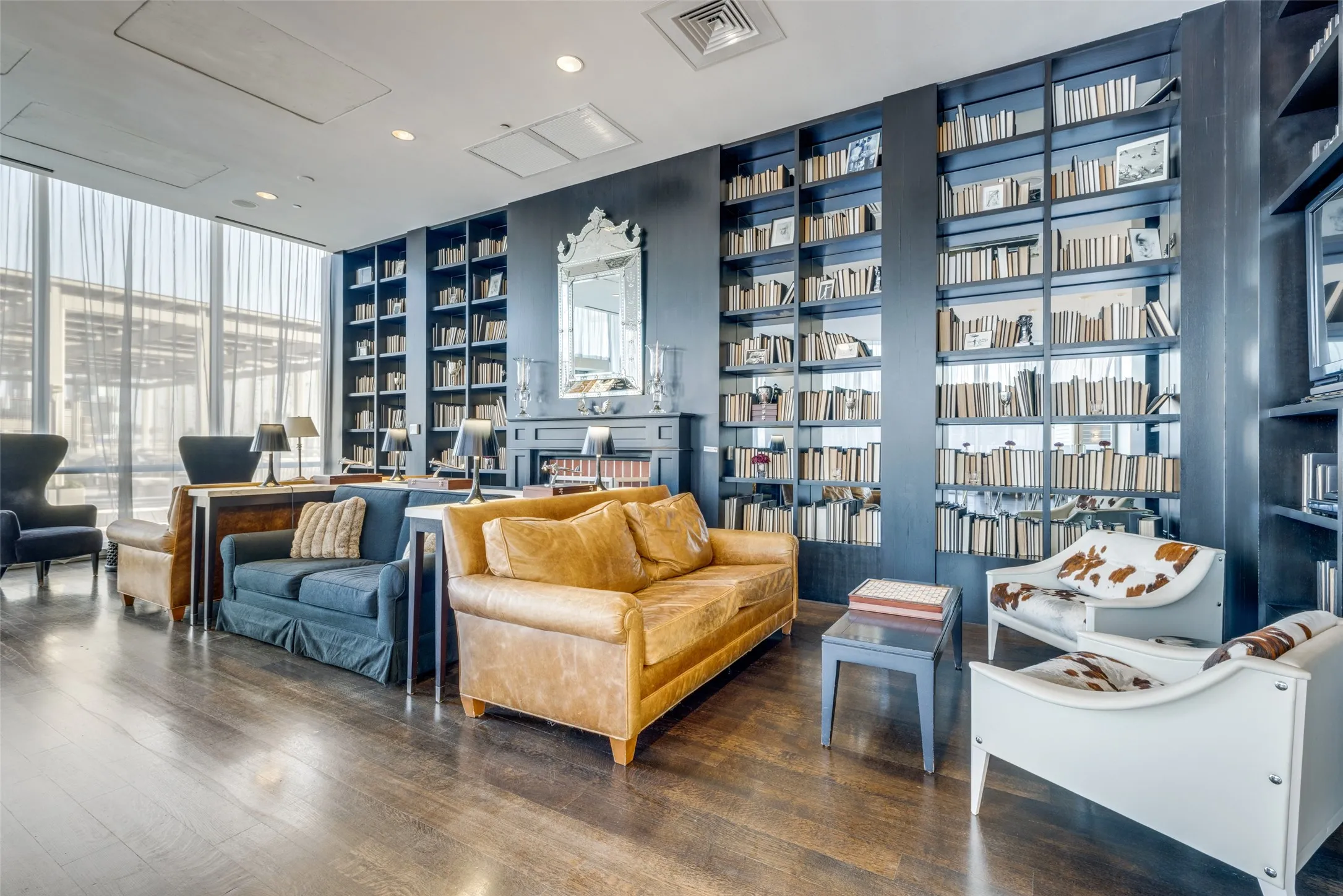 Condominium For Rent in Dallas County , 2200 Victory Avenue 1604, Dallas, Texas 75219, 2 Bedroom, 3 Bathroom, 3 Garage spaces, 2,178 Sqft, built in 2007, mls#21297663, Real Estate Agent in Dallas, Homes For Rent in Dallas county, Homes For Rent in Dallas, Realtor in Dallas Texas, Real Estate Brokerage Independent Realty Texas, Luminita Cordes Realtor