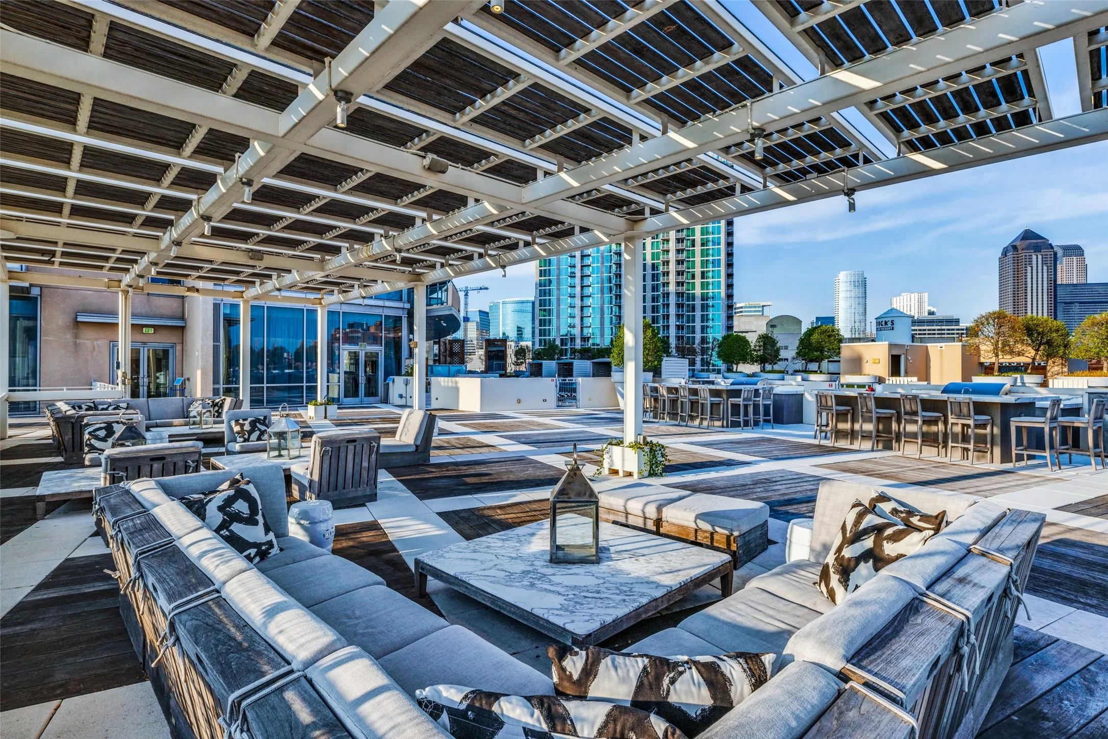 Condominium For Rent in Dallas County , 2200 Victory Avenue 1604, Dallas, Texas 75219, 2 Bedroom, 3 Bathroom, 3 Garage spaces, 2,178 Sqft, built in 2007, mls#21297663, Real Estate Agent in Dallas, Homes For Rent in Dallas county, Homes For Rent in Dallas, Realtor in Dallas Texas, Real Estate Brokerage Independent Realty Texas, Luminita Cordes Realtor