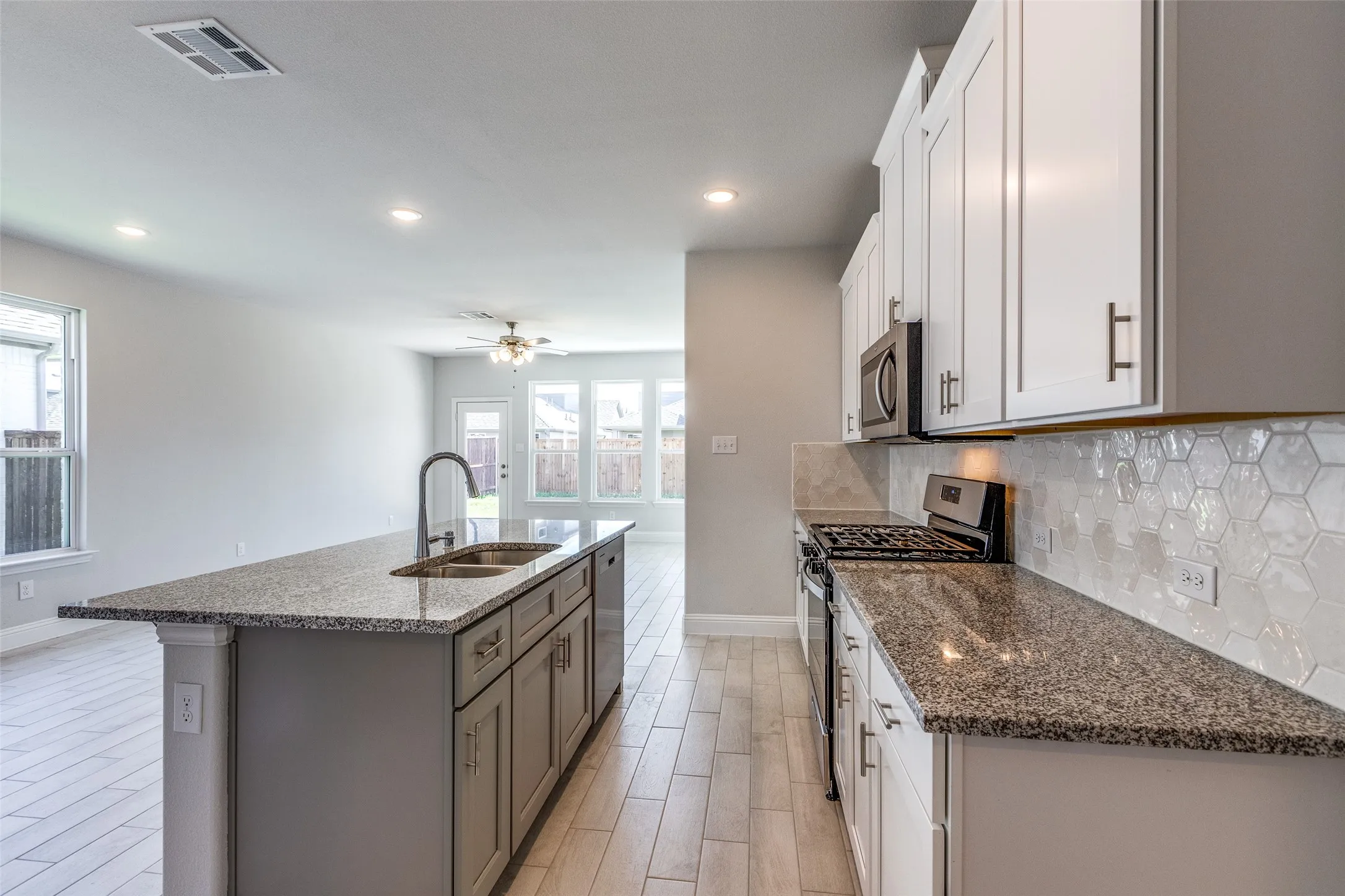 Single Family Residence For Rent in Collin County , 436 Boot Strap Place, Weston, Texas 75009, 4 Bedroom, 3 Bathroom, 2 Garage spaces, 2,165 Sqft, built in 2023, mls#21311237, Real Estate Agent in Weston, Homes For Rent in Collin county, Homes For Rent in Weston, Realtor in Weston Texas, Real Estate Brokerage Independent Realty Texas, Luminita Cordes Realtor
