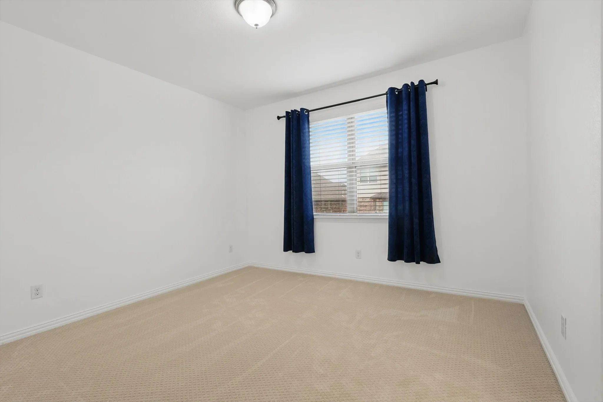 Single Family Residence For Rent in Collin County , 1605 Lisburn Drive, Mc Kinney, Texas 75071, 4 Bedrooms, 4 Bathrooms, 2 Garage spaces, 3,565 Sqft, built in 2015, Price $3,300, mls#21308475, Real Estate Agent in Mc Kinney, Homes For Rent in Collin county, Homes For Rent in Mc Kinney, Realtor in Mc Kinney Texas, Real Estate Brokerage Independent Realty Texas, Luminita Cordes Realtor