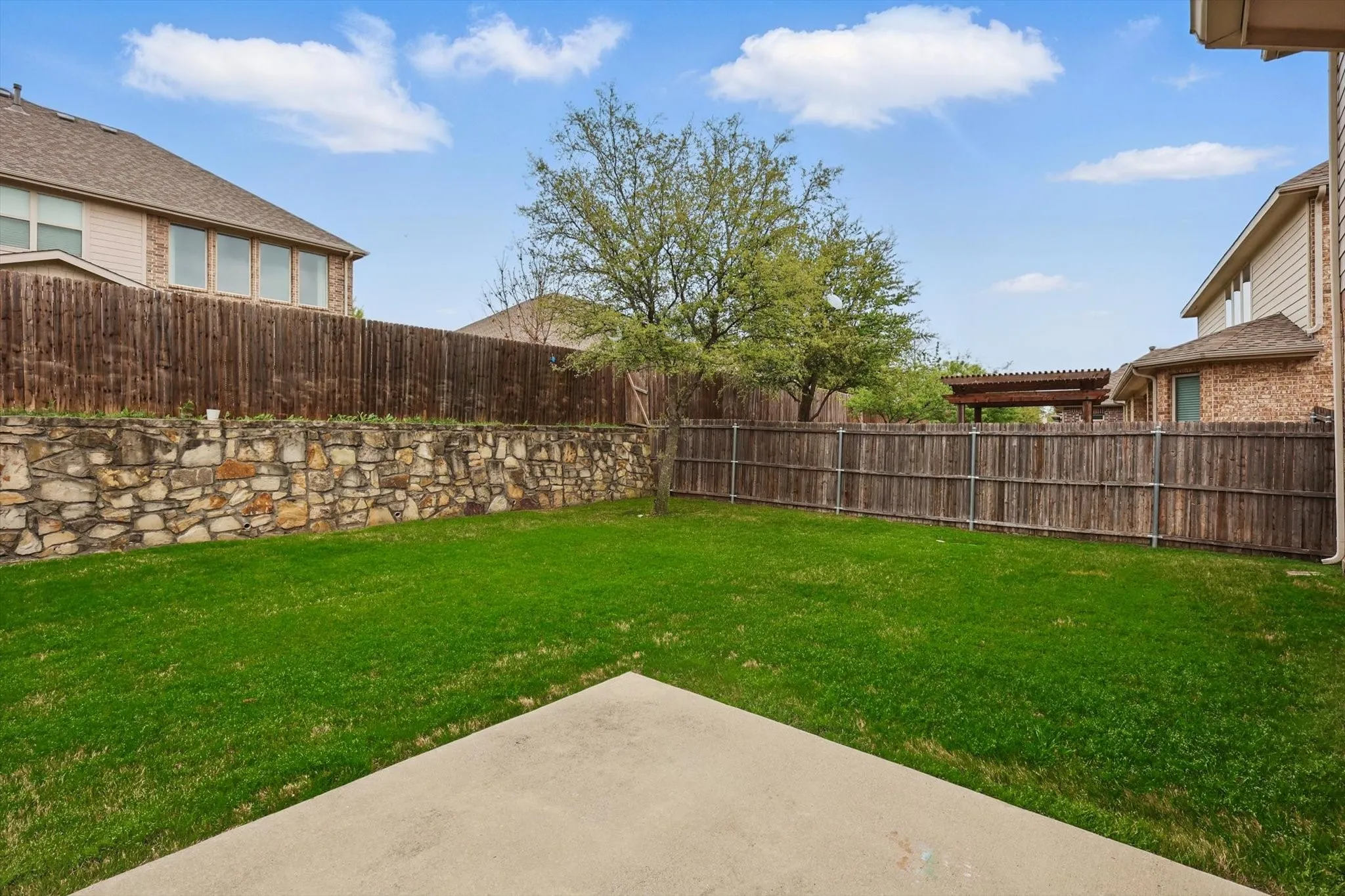 Single Family Residence For Rent in Collin County , 1605 Lisburn Drive, Mc Kinney, Texas 75071, 4 Bedrooms, 4 Bathrooms, 2 Garage spaces, 3,565 Sqft, built in 2015, Price $3,300, mls#21308475, Real Estate Agent in Mc Kinney, Homes For Rent in Collin county, Homes For Rent in Mc Kinney, Realtor in Mc Kinney Texas, Real Estate Brokerage Independent Realty Texas, Luminita Cordes Realtor