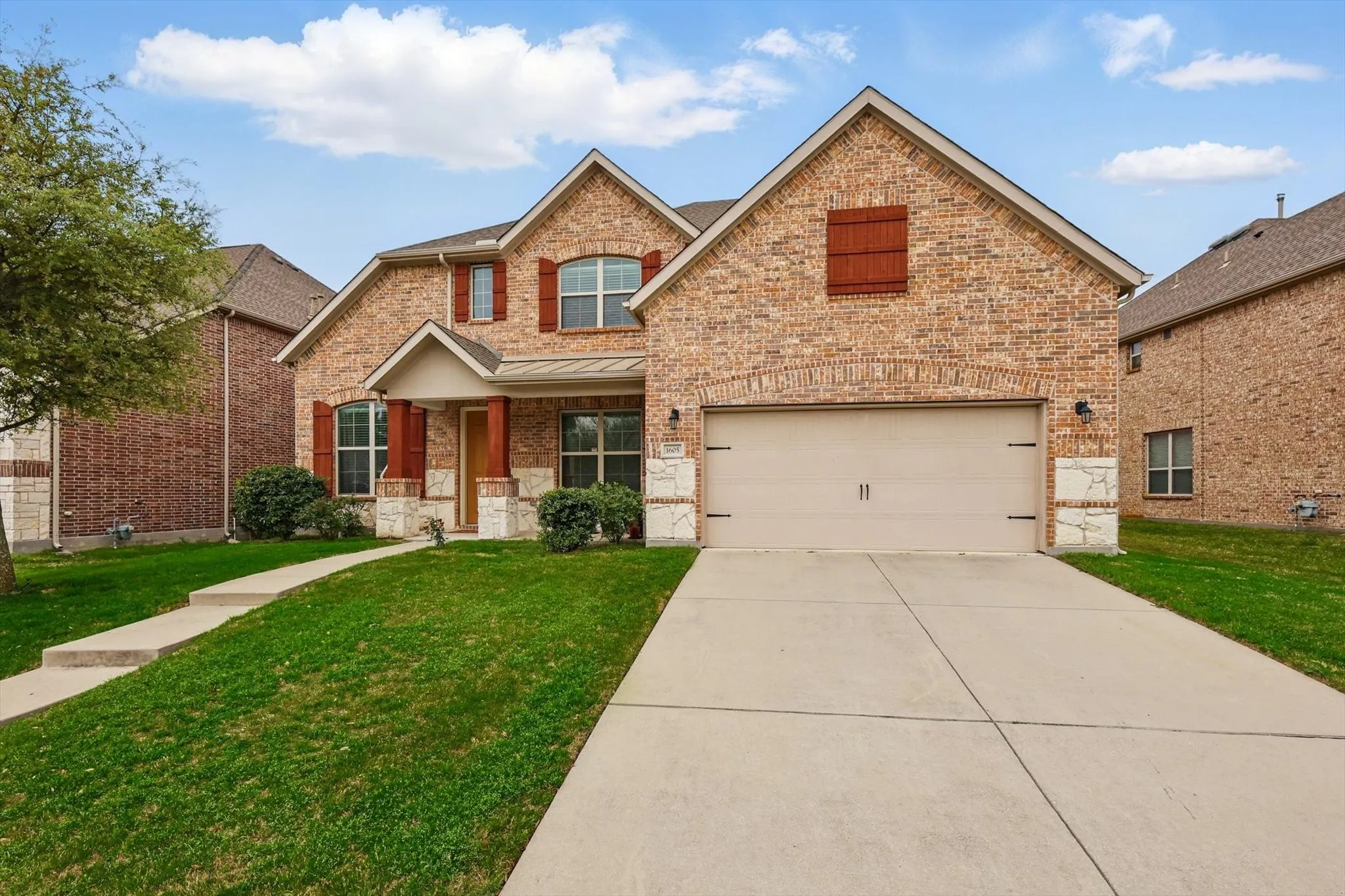Single Family Residence For Rent in Collin County , 1605 Lisburn Drive, Mc Kinney, Texas 75071, 4 Bedrooms, 4 Bathrooms, 2 Garage spaces, 3,565 Sqft, built in 2015, Price $3,300, mls#21308475, Real Estate Agent in Mc Kinney, Homes For Rent in Collin county, Homes For Rent in Mc Kinney, Realtor in Mc Kinney Texas, Real Estate Brokerage Independent Realty Texas, Luminita Cordes Realtor