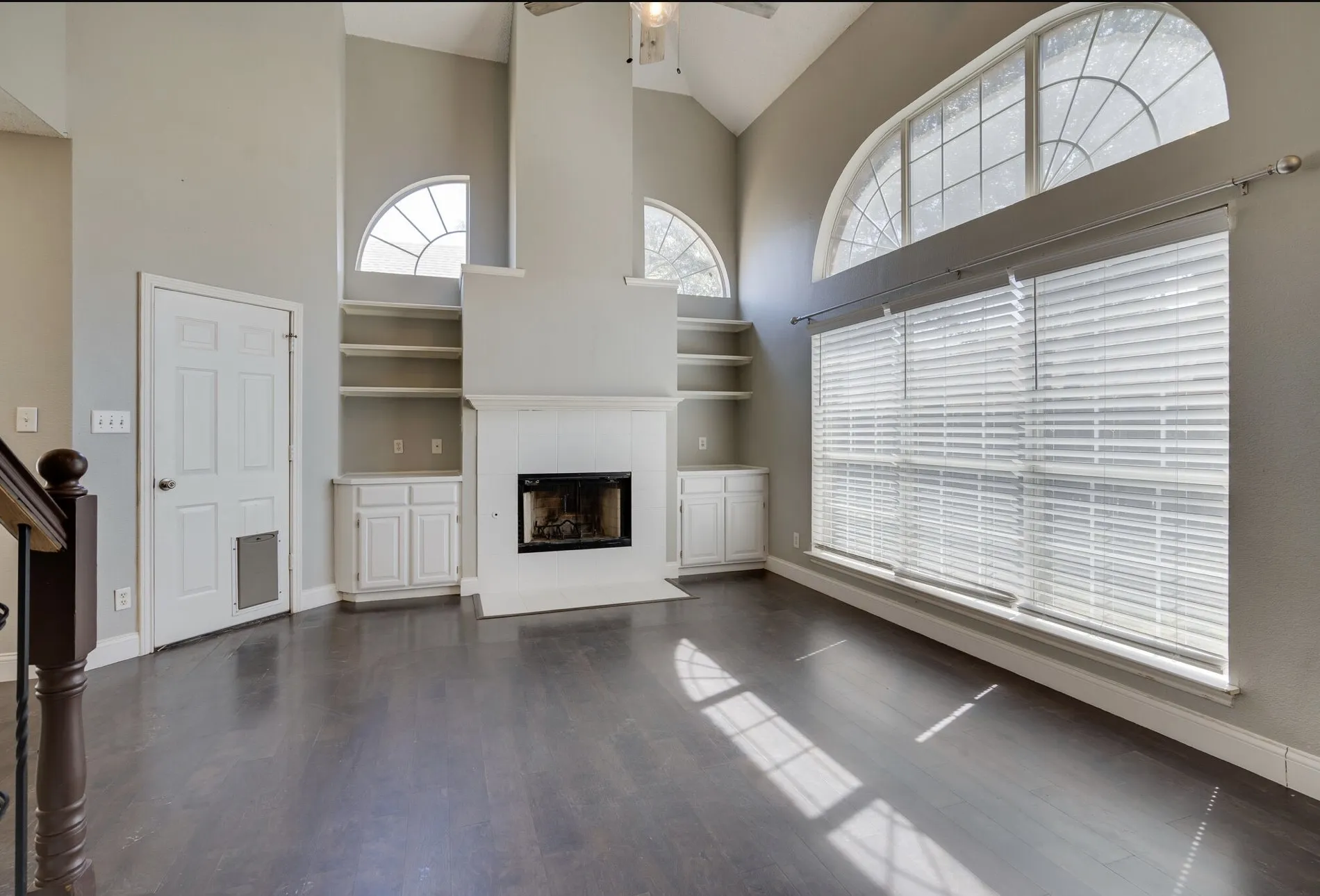 Single Family Residence For Rent in Denton County , 4156 One PLace, Flower Mound, Texas 75028, 3 Bedroom, 3 Bathroom, 2 Garage spaces, 1,475 Sqft, built in 1997, mls#21311250, Real Estate Agent in Flower Mound, Homes For Rent in Denton county, Homes For Rent in Flower Mound, Realtor in Flower Mound Texas, Real Estate Brokerage Independent Realty Texas, Luminita Cordes Realtor