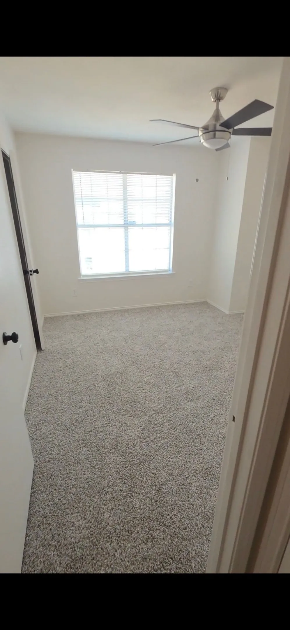 Townhouse For Sale in Dallas County , 137 Graystone Place, Duncanville, Texas 75137, 2 Bedrooms, 2 Bathrooms, Garage spaces, 1,024 Sqft, built in 1982, Price $195,000, mls#21305648, Real Estate Agent in Duncanville, Homes For Sale in Dallas county, Homes For Sale in Duncanville, Realtor in Duncanville Texas, Real Estate Brokerage Independent Realty Texas, Luminita Cordes Realtor