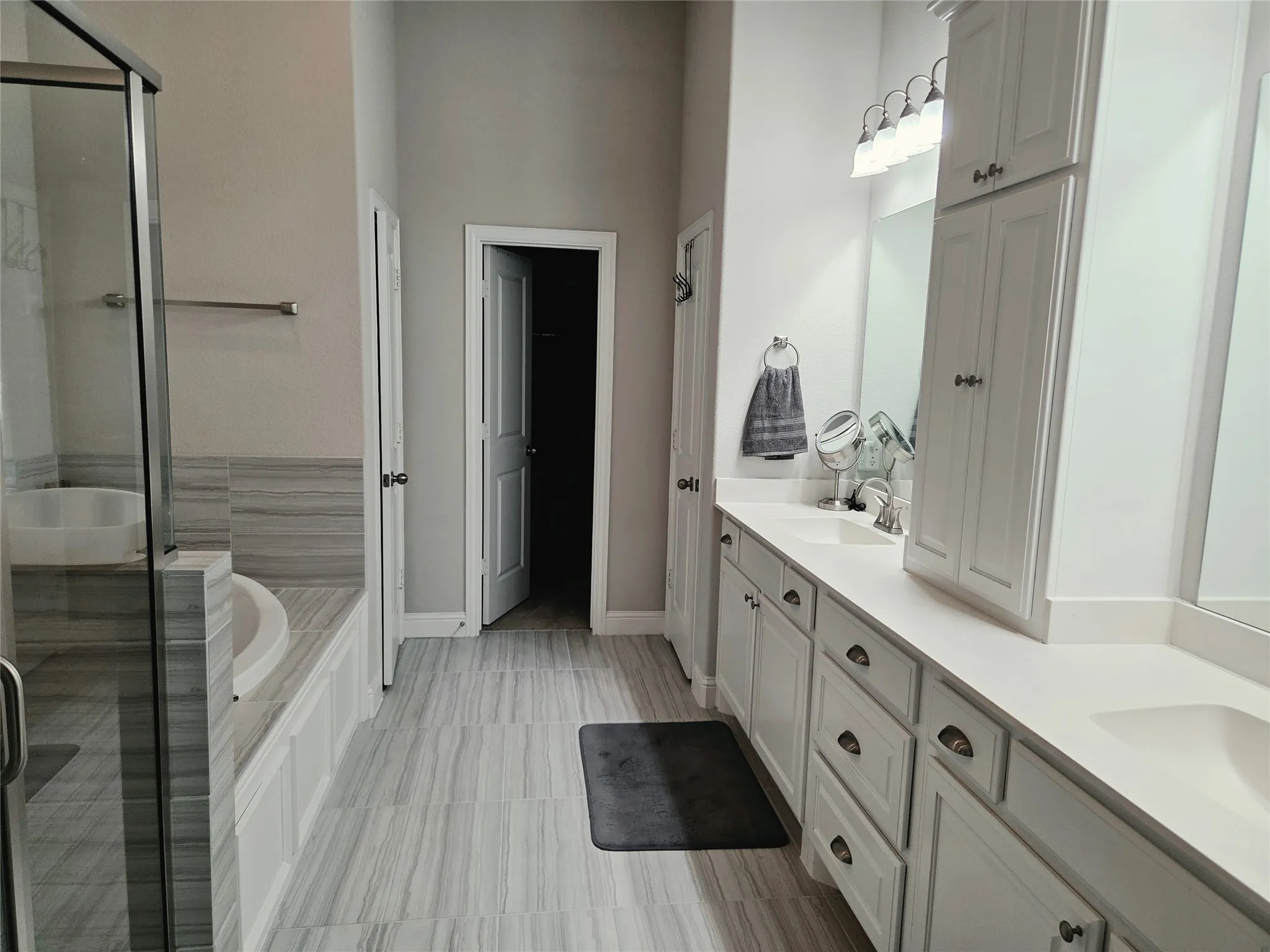 Stunning ensuite.
