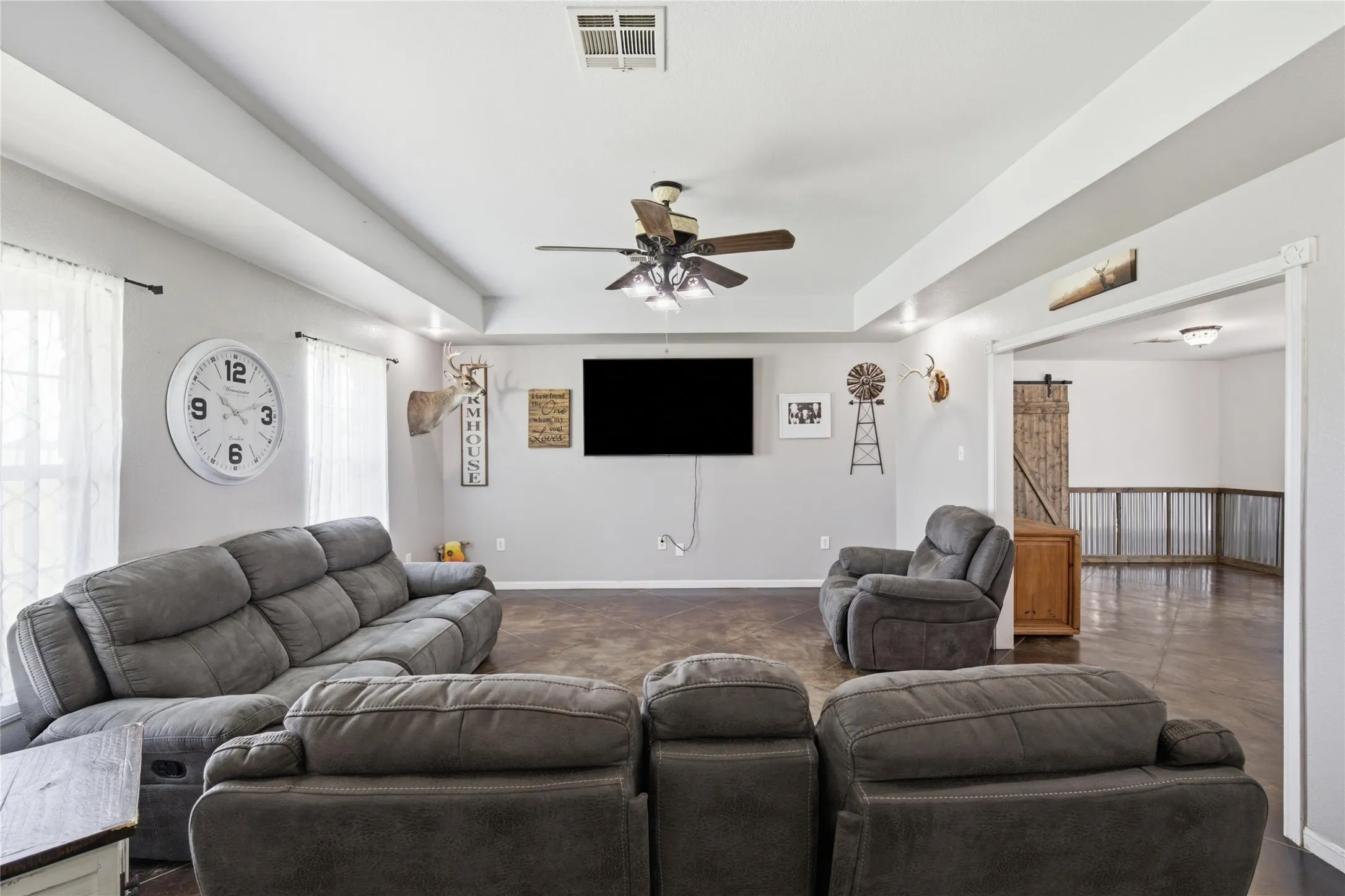 Single Family Residence For Sale in Limestone County , 1727 LCR 124, Mount Calm, Texas 76673, 4 Bedroom, 2 Bathroom, Garage spaces, 1,999 Sqft, built in 2006, mls#21309973, Real Estate Agent in Mount Calm, Homes For Sale in Limestone county, Homes For Sale in Mount Calm, Realtor in Mount Calm Texas, Real Estate Brokerage Independent Realty Texas, Luminita Cordes Realtor