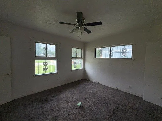 Single Family Residence For Sale in Tarrant County , 4628 Reed Street, Fort Worth, Texas 76119, 3 Bedroom, 2 Bathroom, Garage spaces, 1,147 Sqft, built in 1958, mls#21311275, Real Estate Agent in Fort Worth, Homes For Sale in Tarrant county, Homes For Sale in Fort Worth, Realtor in Fort Worth Texas, Real Estate Brokerage Independent Realty Texas, Luminita Cordes Realtor