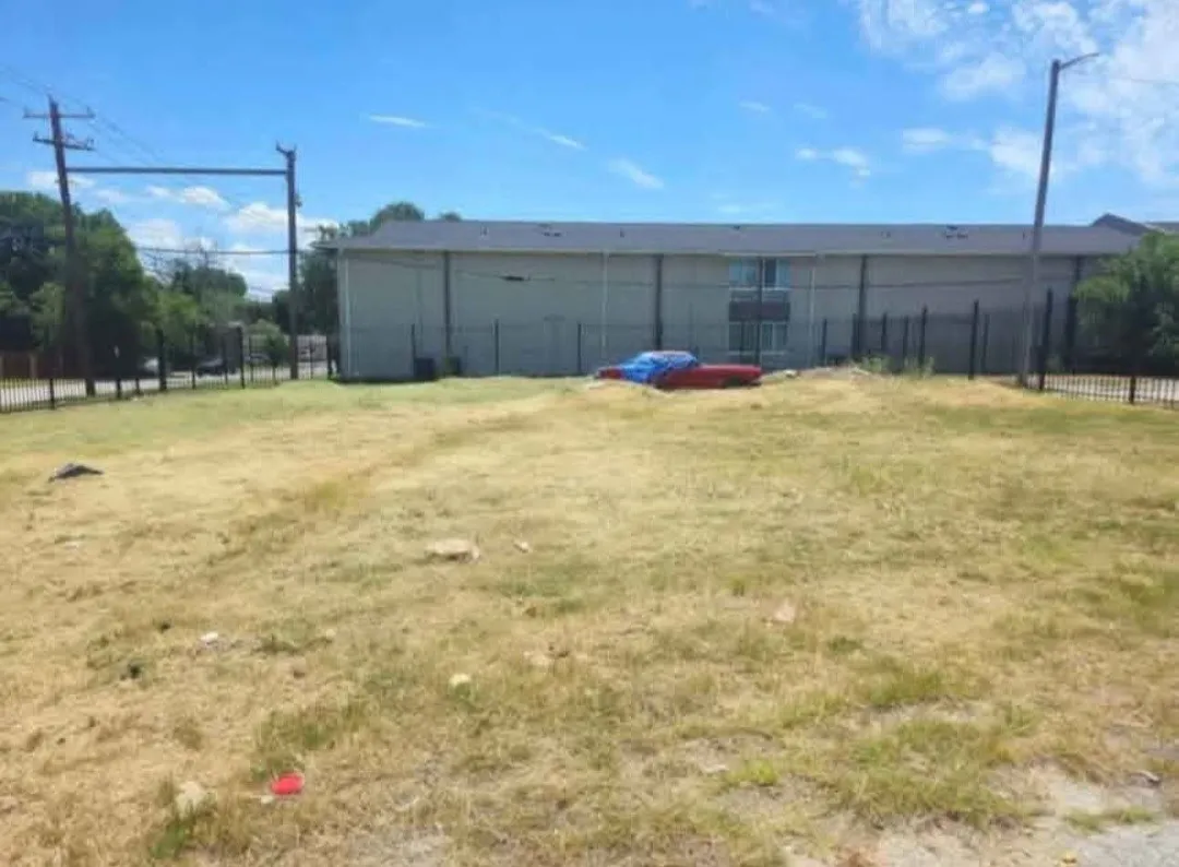 Unimproved Land For Sale in Tarrant County , 503 SW 23rd Street, Grand Prairie, Texas 75051, 0, 0, Garage spaces, 0 Sqft, built in 0, mls#21311210, Real Estate Agent in Grand Prairie, Homes For Sale in Tarrant county, Homes For Sale in Grand Prairie, Realtor in Grand Prairie Texas, Real Estate Brokerage Independent Realty Texas, Luminita Cordes Realtor
