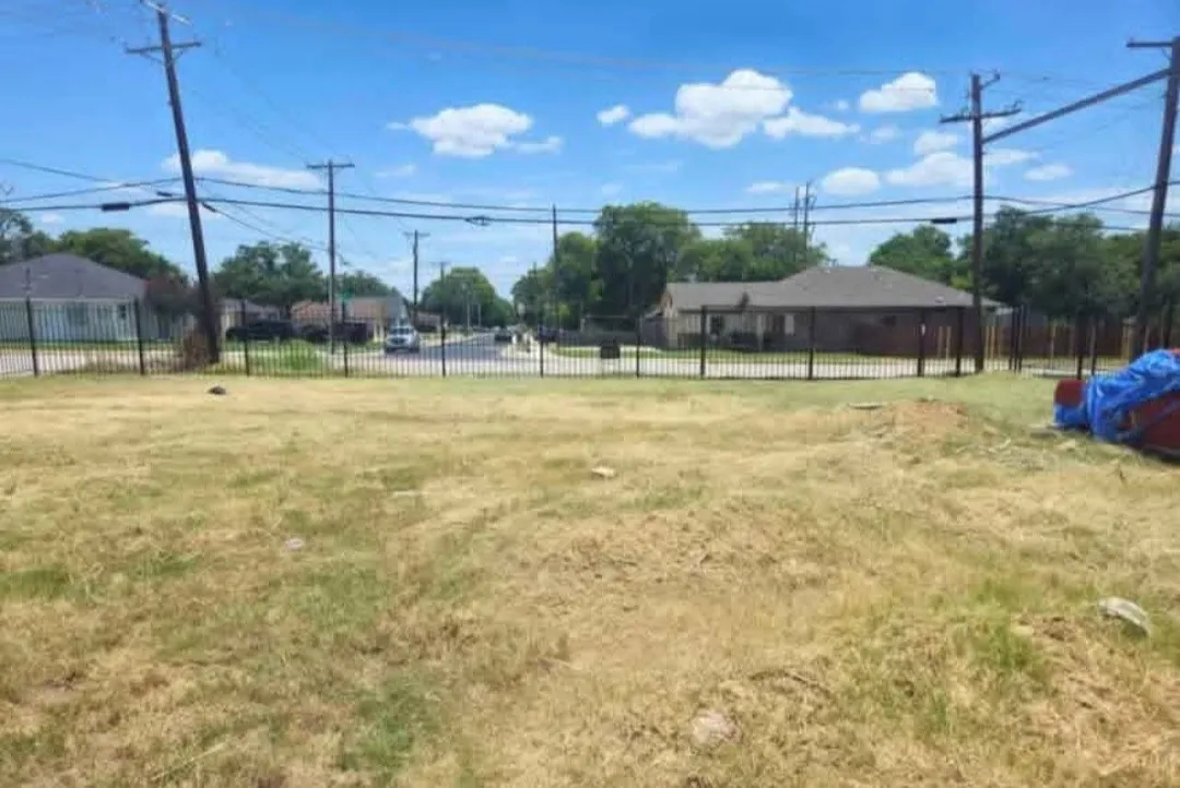 Unimproved Land For Sale in Tarrant County , 503 SW 23rd Street, Grand Prairie, Texas 75051, 0, 0, Garage spaces, 0 Sqft, built in 0, mls#21311210, Real Estate Agent in Grand Prairie, Homes For Sale in Tarrant county, Homes For Sale in Grand Prairie, Realtor in Grand Prairie Texas, Real Estate Brokerage Independent Realty Texas, Luminita Cordes Realtor