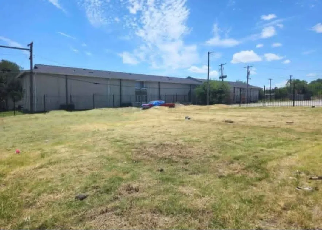 Unimproved Land For Sale in Tarrant County , 503 SW 23rd Street, Grand Prairie, Texas 75051, 0, 0, Garage spaces, 0 Sqft, built in 0, mls#21311210, Real Estate Agent in Grand Prairie, Homes For Sale in Tarrant county, Homes For Sale in Grand Prairie, Realtor in Grand Prairie Texas, Real Estate Brokerage Independent Realty Texas, Luminita Cordes Realtor