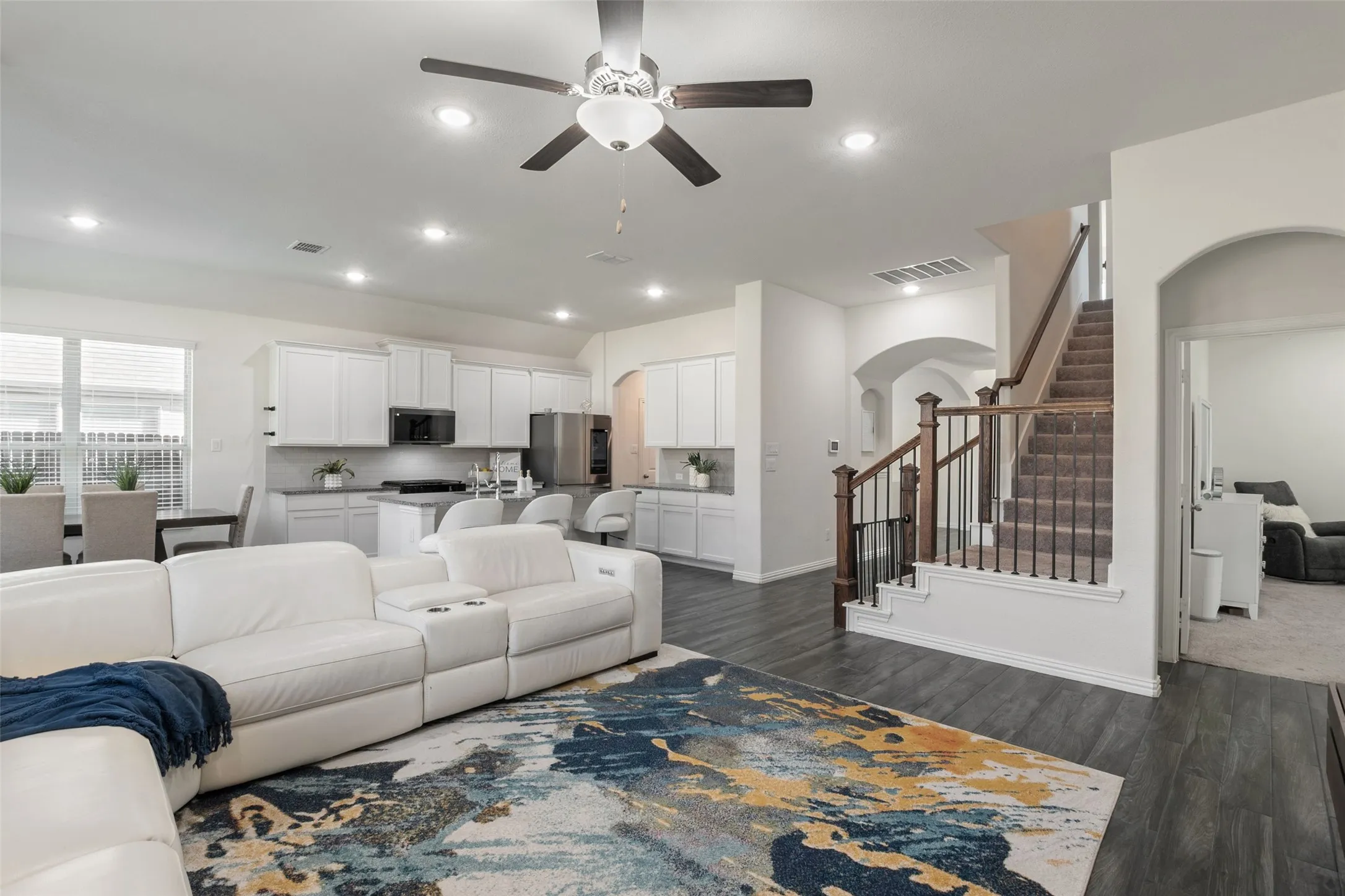 Single Family Residence For Rent in Denton County , 1413 Lake Grove Drive, Little Elm, Texas 75068, 4 Bedroom, 4 Bathroom, 2 Garage spaces, 3,007 Sqft, built in 2020, mls#21311054, Real Estate Agent in Little Elm, Homes For Rent in Denton county, Homes For Rent in Little Elm, Realtor in Little Elm Texas, Real Estate Brokerage Independent Realty Texas, Luminita Cordes Realtor