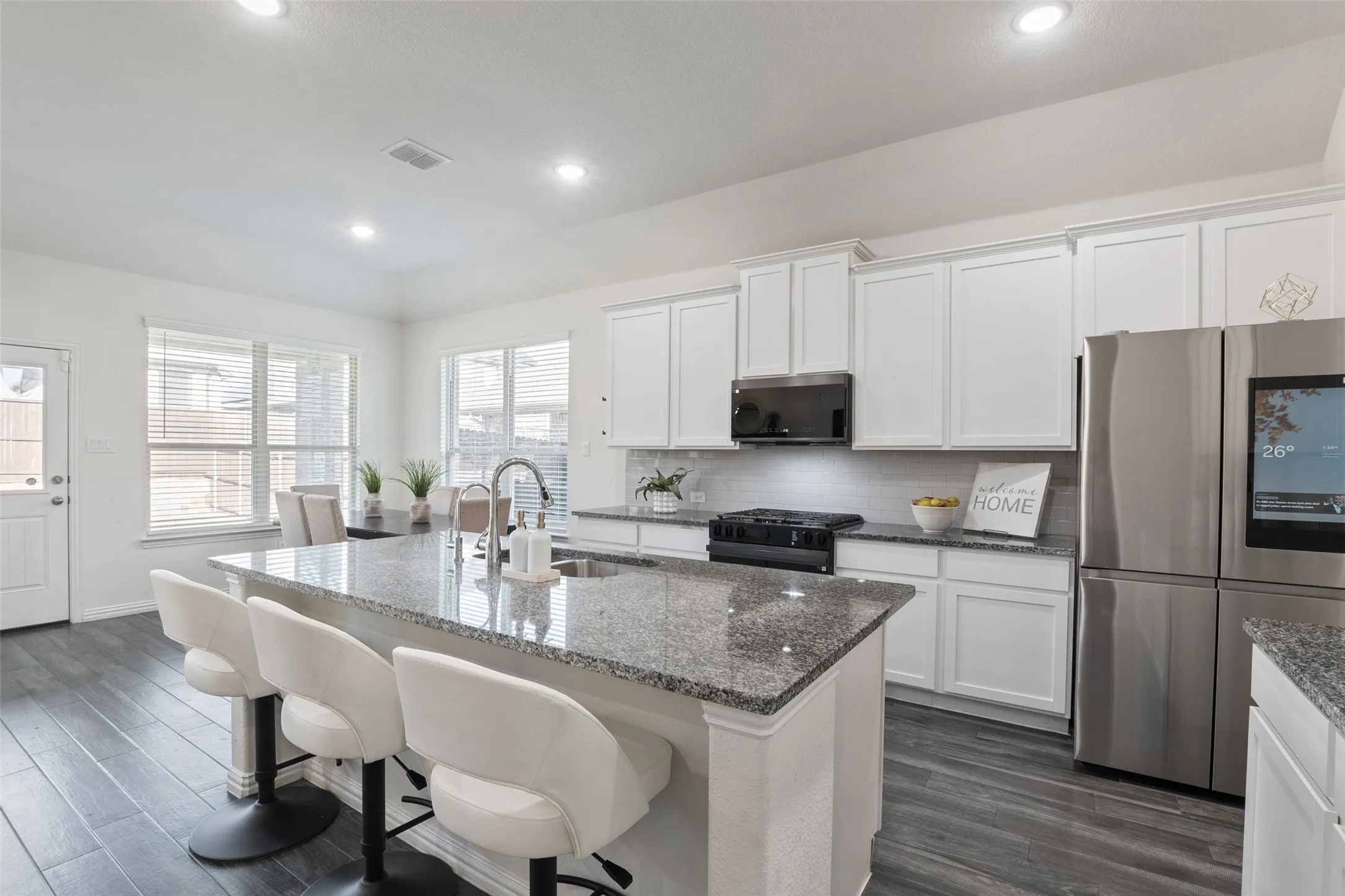 Single Family Residence For Rent in Denton County , 1413 Lake Grove Drive, Little Elm, Texas 75068, 4 Bedroom, 4 Bathroom, 2 Garage spaces, 3,007 Sqft, built in 2020, mls#21311054, Real Estate Agent in Little Elm, Homes For Rent in Denton county, Homes For Rent in Little Elm, Realtor in Little Elm Texas, Real Estate Brokerage Independent Realty Texas, Luminita Cordes Realtor