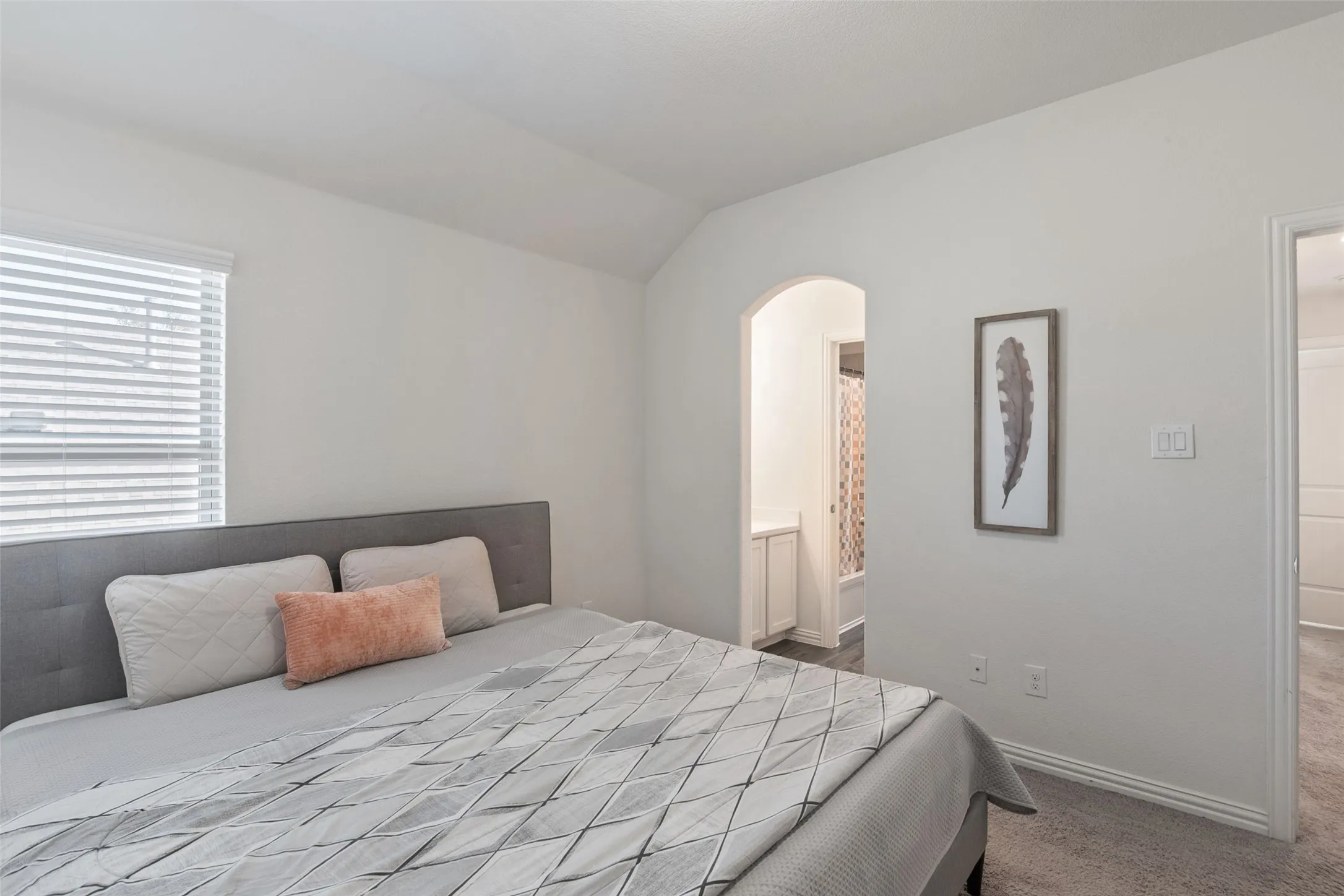 Single Family Residence For Rent in Denton County , 1413 Lake Grove Drive, Little Elm, Texas 75068, 4 Bedroom, 4 Bathroom, 2 Garage spaces, 3,007 Sqft, built in 2020, mls#21311054, Real Estate Agent in Little Elm, Homes For Rent in Denton county, Homes For Rent in Little Elm, Realtor in Little Elm Texas, Real Estate Brokerage Independent Realty Texas, Luminita Cordes Realtor