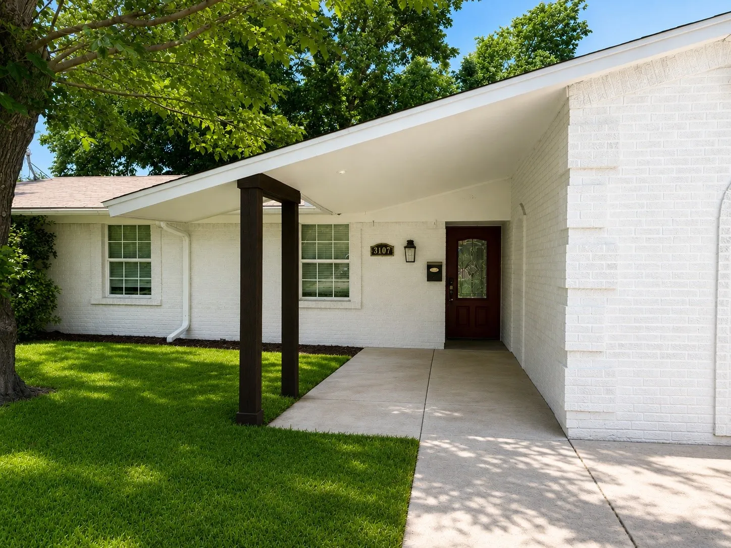 Single Family Residence For Sale in Dallas County , 3107 Hula Drive, Mesquite, Texas 75150, 4 Bedroom, 2 Bathroom, Garage spaces, 1,492 Sqft, built in 1961, mls#21310360, Real Estate Agent in Mesquite, Homes For Sale in Dallas county, Homes For Sale in Mesquite, Realtor in Mesquite Texas, Real Estate Brokerage Independent Realty Texas, Luminita Cordes Realtor