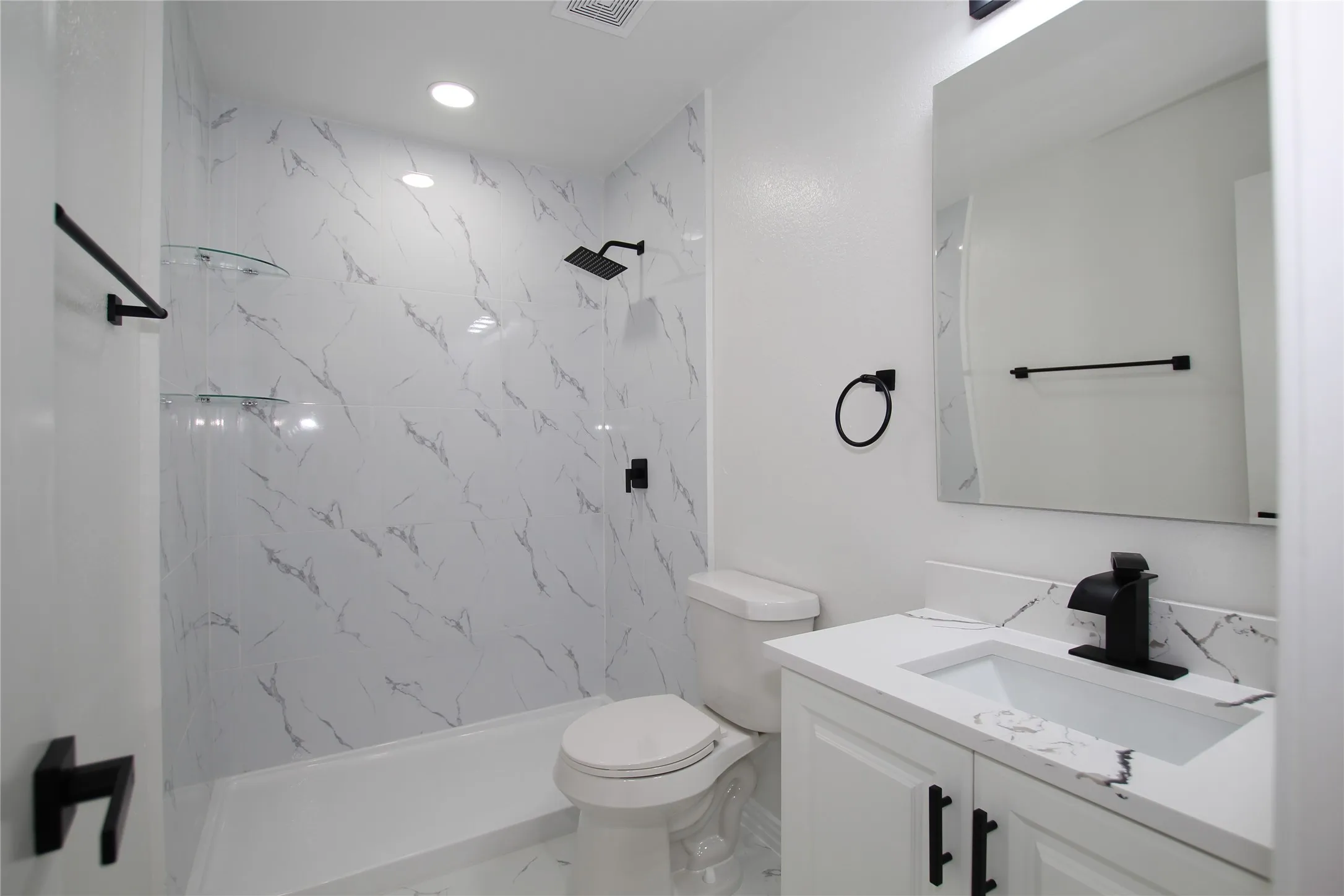 Single Family Residence For Sale in Dallas County , 2910 Tanglewood Drive, Lancaster, Texas 75134, 2 Bedroom, 2 Bathroom, 2 Garage spaces, 1,080 Sqft, built in 1986, mls#21311296, Real Estate Agent in Lancaster, Homes For Sale in Dallas county, Homes For Sale in Lancaster, Realtor in Lancaster Texas, Real Estate Brokerage Independent Realty Texas, Luminita Cordes Realtor