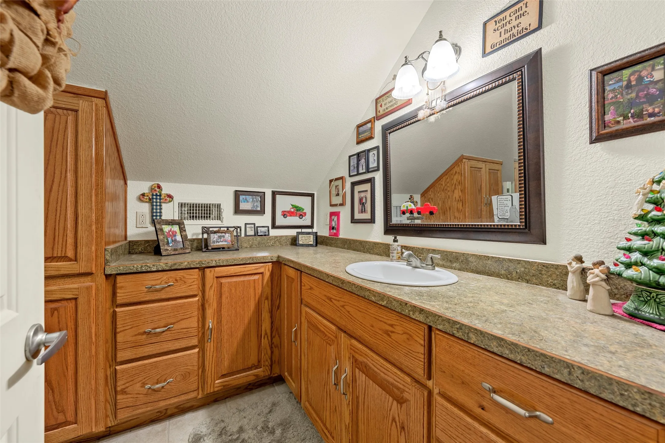 Farm For Sale in Hamilton County , 5835 N Fm 1744, Hico, Texas 76457, 4 Bedroom, 3 Bathroom, 2 Garage spaces, 2,200 Sqft, built in 2010, mls#21311232, Real Estate Agent in Hico, Homes For Sale in Hamilton county, Homes For Sale in Hico, Realtor in Hico Texas, Real Estate Brokerage Independent Realty Texas, Luminita Cordes Realtor