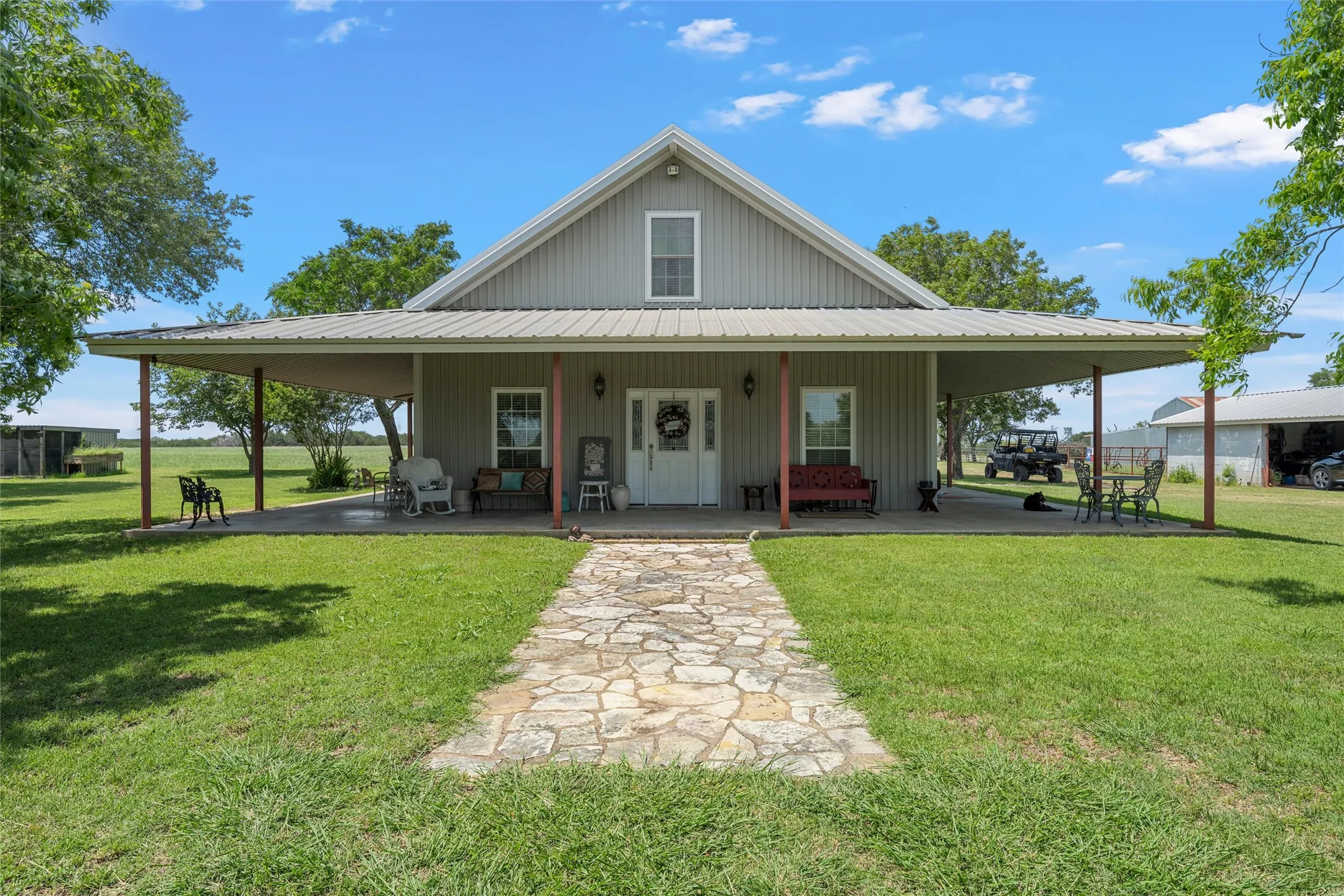 Farm For Sale in Hamilton County , 5835 N Fm 1744, Hico, Texas 76457, 4 Bedroom, 3 Bathroom, 2 Garage spaces, 2,200 Sqft, built in 2010, mls#21311232, Real Estate Agent in Hico, Homes For Sale in Hamilton county, Homes For Sale in Hico, Realtor in Hico Texas, Real Estate Brokerage Independent Realty Texas, Luminita Cordes Realtor
