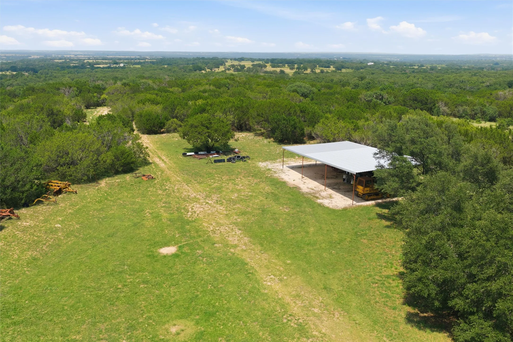 Farm For Sale in Hamilton County , 5835 N Fm 1744, Hico, Texas 76457, 4 Bedroom, 3 Bathroom, 2 Garage spaces, 2,200 Sqft, built in 2010, mls#21311232, Real Estate Agent in Hico, Homes For Sale in Hamilton county, Homes For Sale in Hico, Realtor in Hico Texas, Real Estate Brokerage Independent Realty Texas, Luminita Cordes Realtor