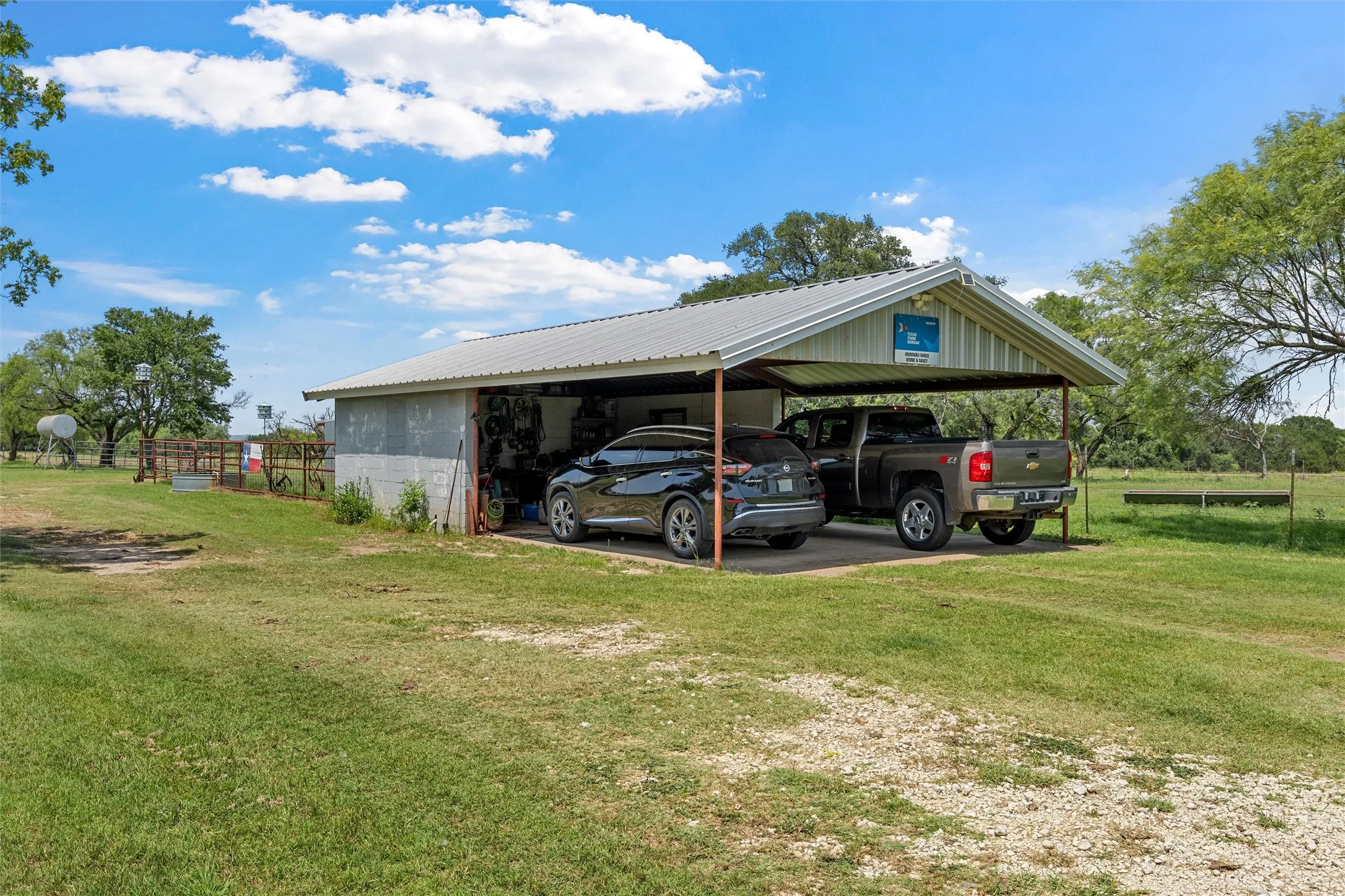 Farm For Sale in Hamilton County , 5835 N Fm 1744, Hico, Texas 76457, 4 Bedroom, 3 Bathroom, 2 Garage spaces, 2,200 Sqft, built in 2010, mls#21311232, Real Estate Agent in Hico, Homes For Sale in Hamilton county, Homes For Sale in Hico, Realtor in Hico Texas, Real Estate Brokerage Independent Realty Texas, Luminita Cordes Realtor