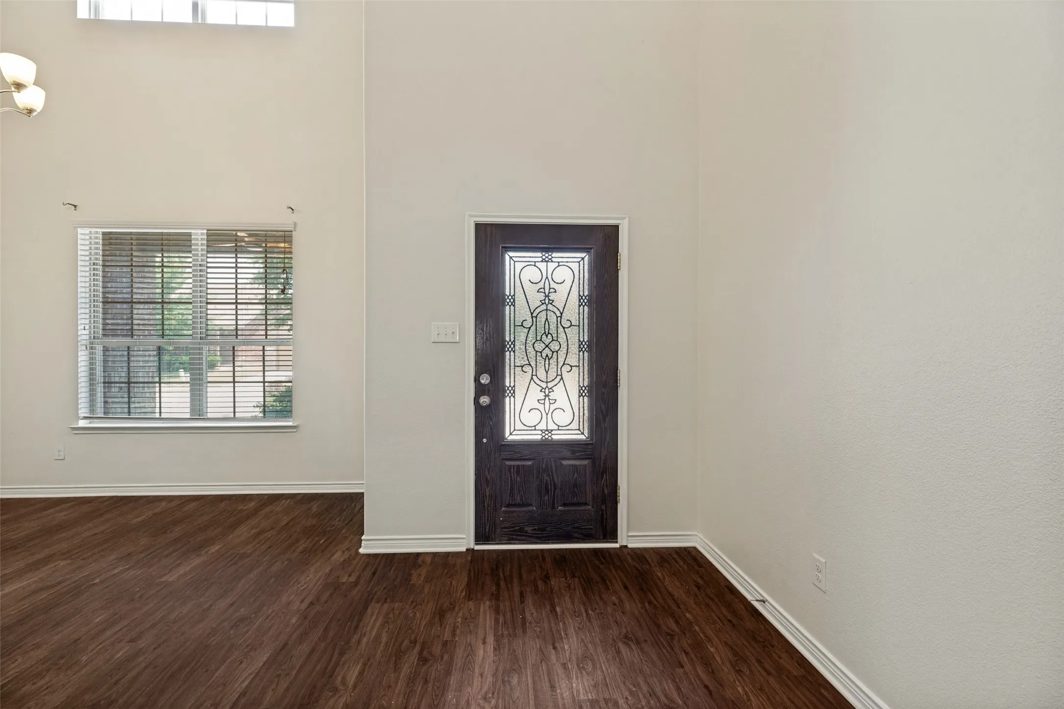 Single Family Residence For Sale in Collin County , 3305 Founders, Melissa, Texas 75454, 4 Bedroom, 3 Bathroom, 2 Garage spaces, 2,918 Sqft, built in 2017, mls#21311301, Real Estate Agent in Melissa, Homes For Sale in Collin county, Homes For Sale in Melissa, Realtor in Melissa Texas, Real Estate Brokerage Independent Realty Texas, Luminita Cordes Realtor