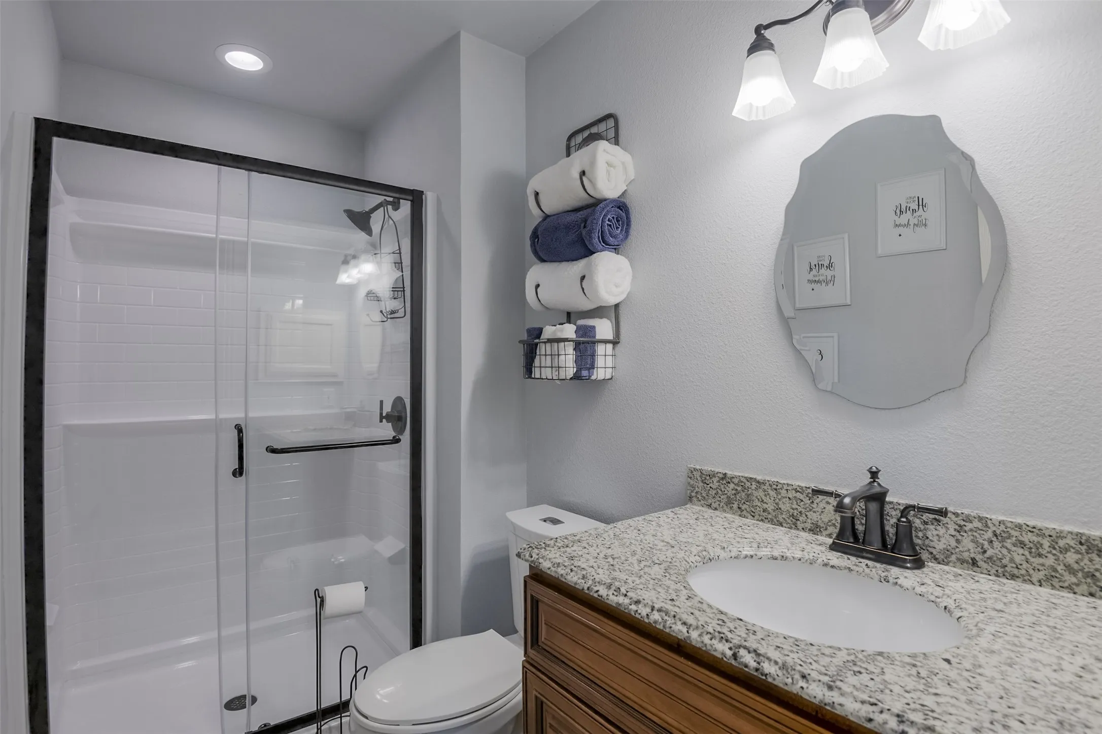 Single Family Residence For Sale in Ellis County , 515 Seneca Drive, Waxahachie, Texas 75165, 4 Bedroom, 3 Bathroom, 3 Garage spaces, 2,927 Sqft, built in 1998, mls#21310667, Real Estate Agent in Waxahachie, Homes For Sale in Ellis county, Homes For Sale in Waxahachie, Realtor in Waxahachie Texas, Real Estate Brokerage Independent Realty Texas, Luminita Cordes Realtor