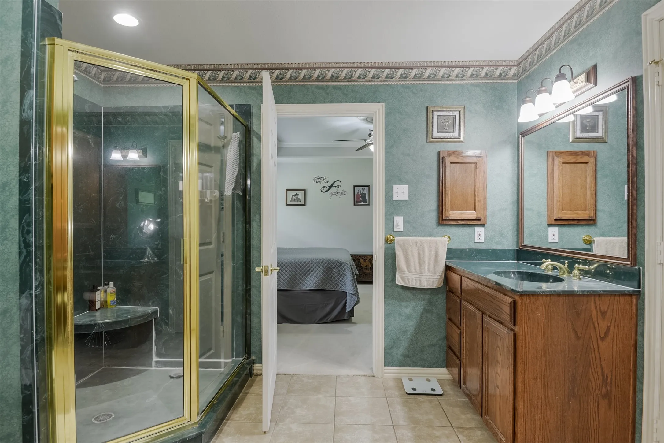 Single Family Residence For Sale in Ellis County , 515 Seneca Drive, Waxahachie, Texas 75165, 4 Bedroom, 3 Bathroom, 3 Garage spaces, 2,927 Sqft, built in 1998, mls#21310667, Real Estate Agent in Waxahachie, Homes For Sale in Ellis county, Homes For Sale in Waxahachie, Realtor in Waxahachie Texas, Real Estate Brokerage Independent Realty Texas, Luminita Cordes Realtor