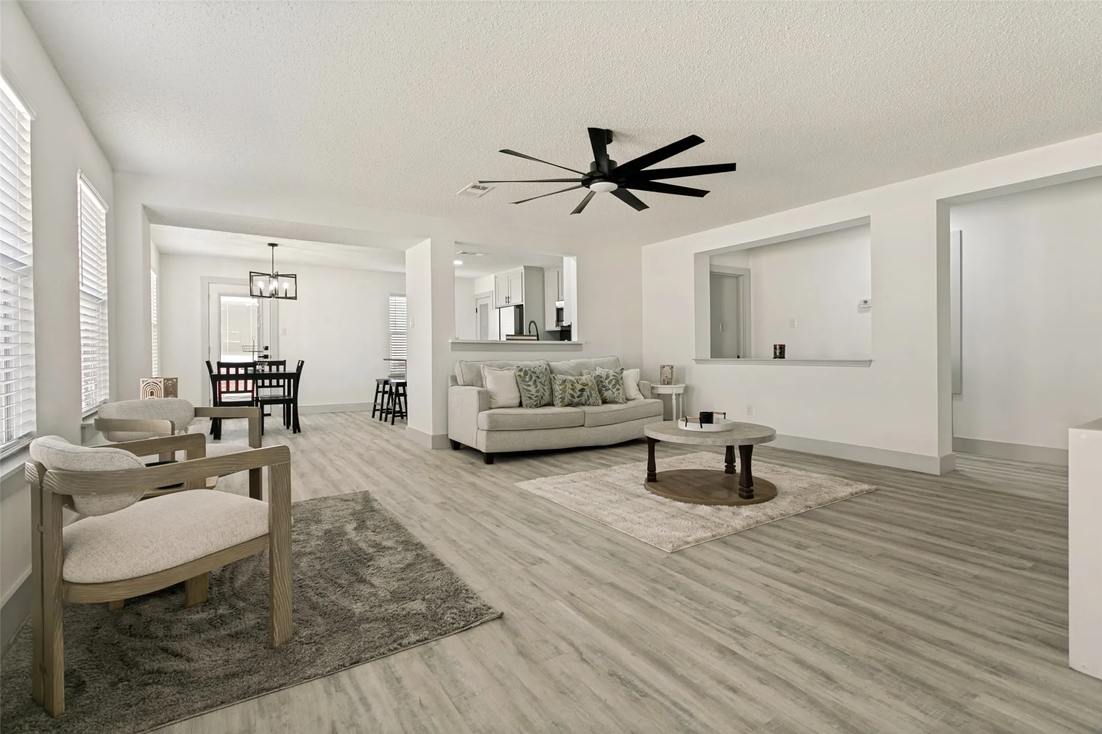 Single Family Residence For Sale in Tarrant County , 5960 Mckaskle Drive, Fort Worth, Texas 76119, 3 Bedrooms, 2 Bathrooms, 2 Garage spaces, 1,639 Sqft, built in 2004, Price $269,499, mls#21311312, Real Estate Agent in Fort Worth, Homes For Sale in Tarrant county, Homes For Sale in Fort Worth, Realtor in Fort Worth Texas, Real Estate Brokerage Independent Realty Texas, Luminita Cordes Realtor