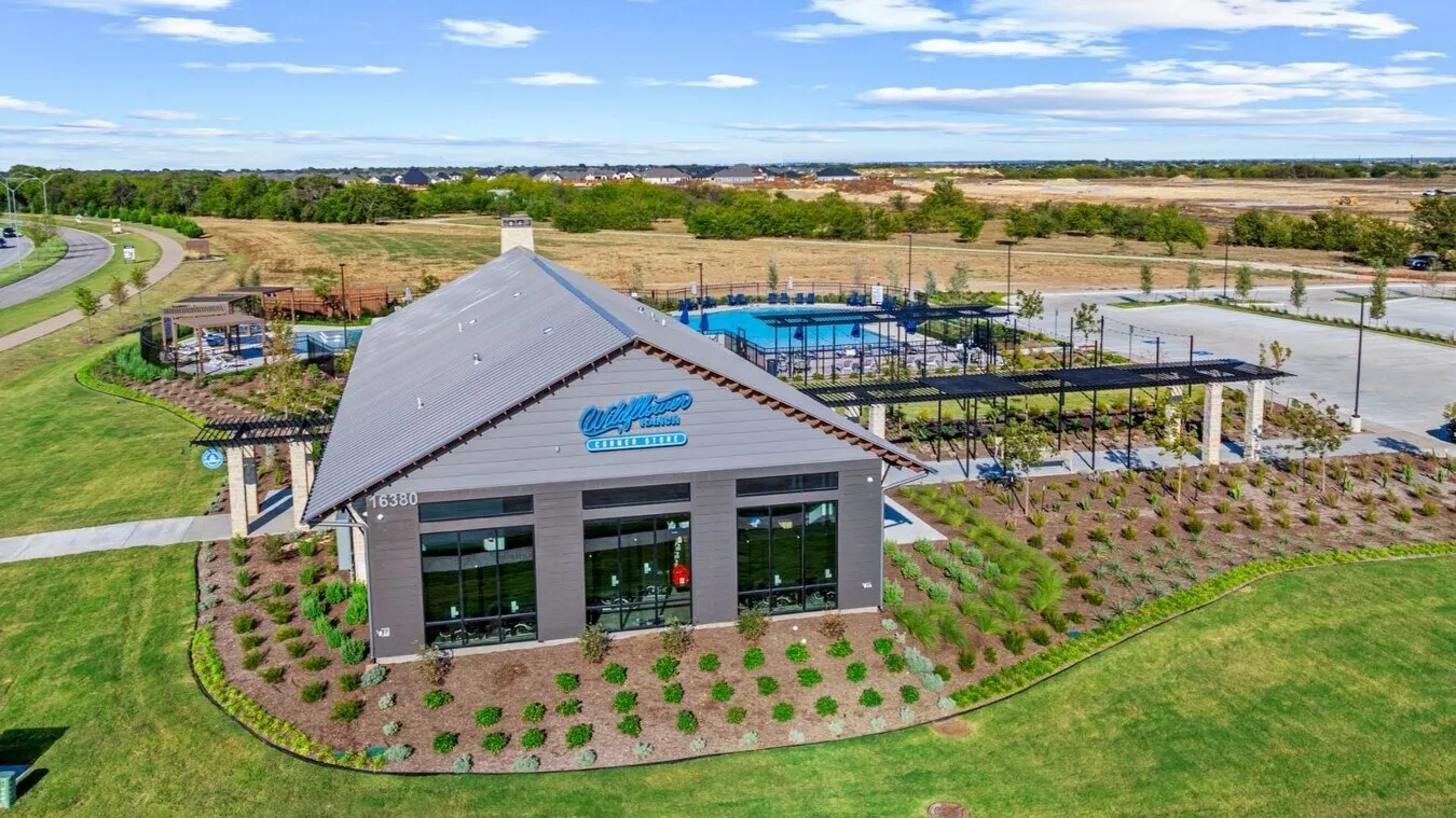 Amenity Center