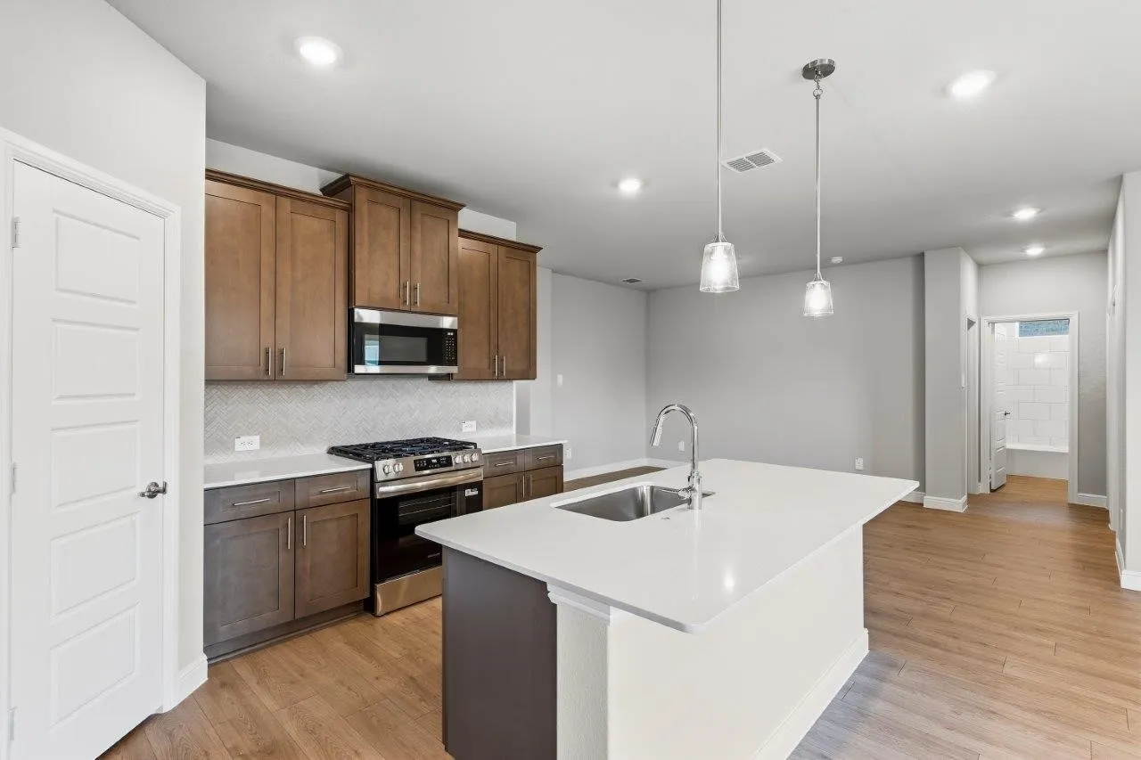 Single Family Residence For Sale in Denton County , 17132 MANZANILLA Drive, Justin, Texas 76247, 5 Bedroom, 3 Bathroom, 2 Garage spaces, 2,120 Sqft, built in 2026, mls#21310514, Real Estate Agent in Justin, Homes For Sale in Denton county, Homes For Sale in Justin, Realtor in Justin Texas, Real Estate Brokerage Independent Realty Texas, Luminita Cordes Realtor