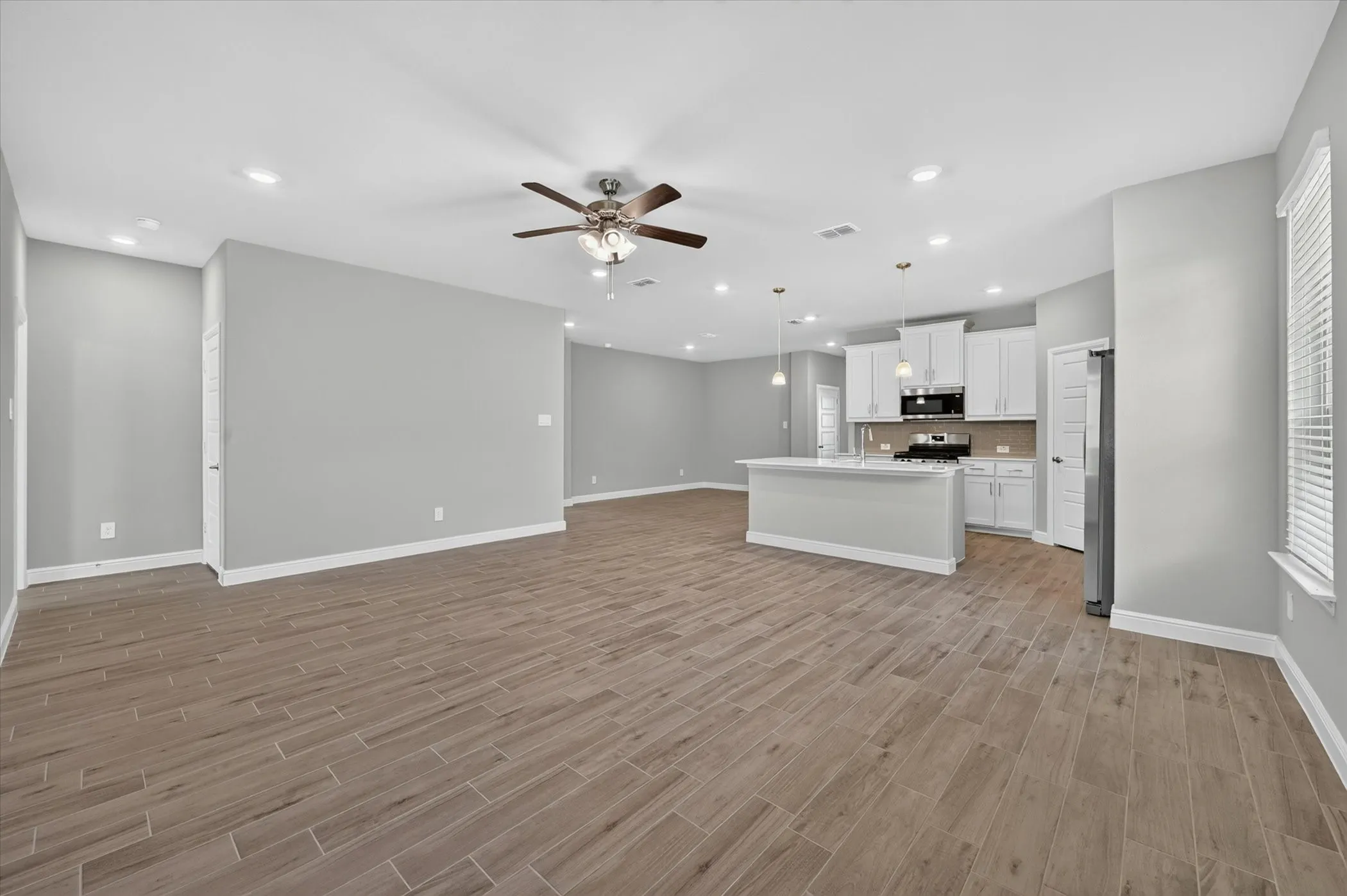 Single Family Residence For Sale in Denton County , 17144 MANZANILLA Drive, Justin, Texas 76247, 5 Bedroom, 3 Bathroom, 2 Garage spaces, 2,095 Sqft, built in 2026, mls#21310583, Real Estate Agent in Justin, Homes For Sale in Denton county, Homes For Sale in Justin, Realtor in Justin Texas, Real Estate Brokerage Independent Realty Texas, Luminita Cordes Realtor