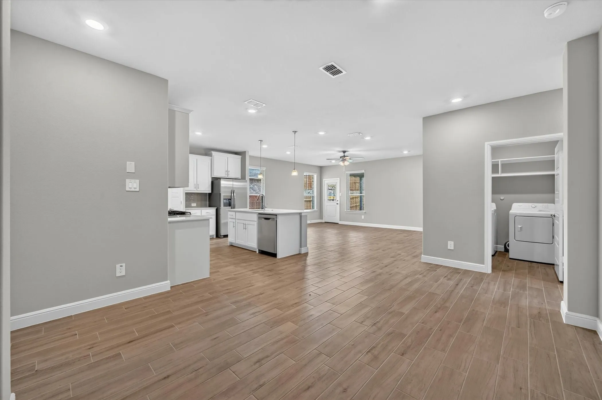 Single Family Residence For Sale in Denton County , 17144 MANZANILLA Drive, Justin, Texas 76247, 5 Bedroom, 3 Bathroom, 2 Garage spaces, 2,095 Sqft, built in 2026, mls#21310583, Real Estate Agent in Justin, Homes For Sale in Denton county, Homes For Sale in Justin, Realtor in Justin Texas, Real Estate Brokerage Independent Realty Texas, Luminita Cordes Realtor