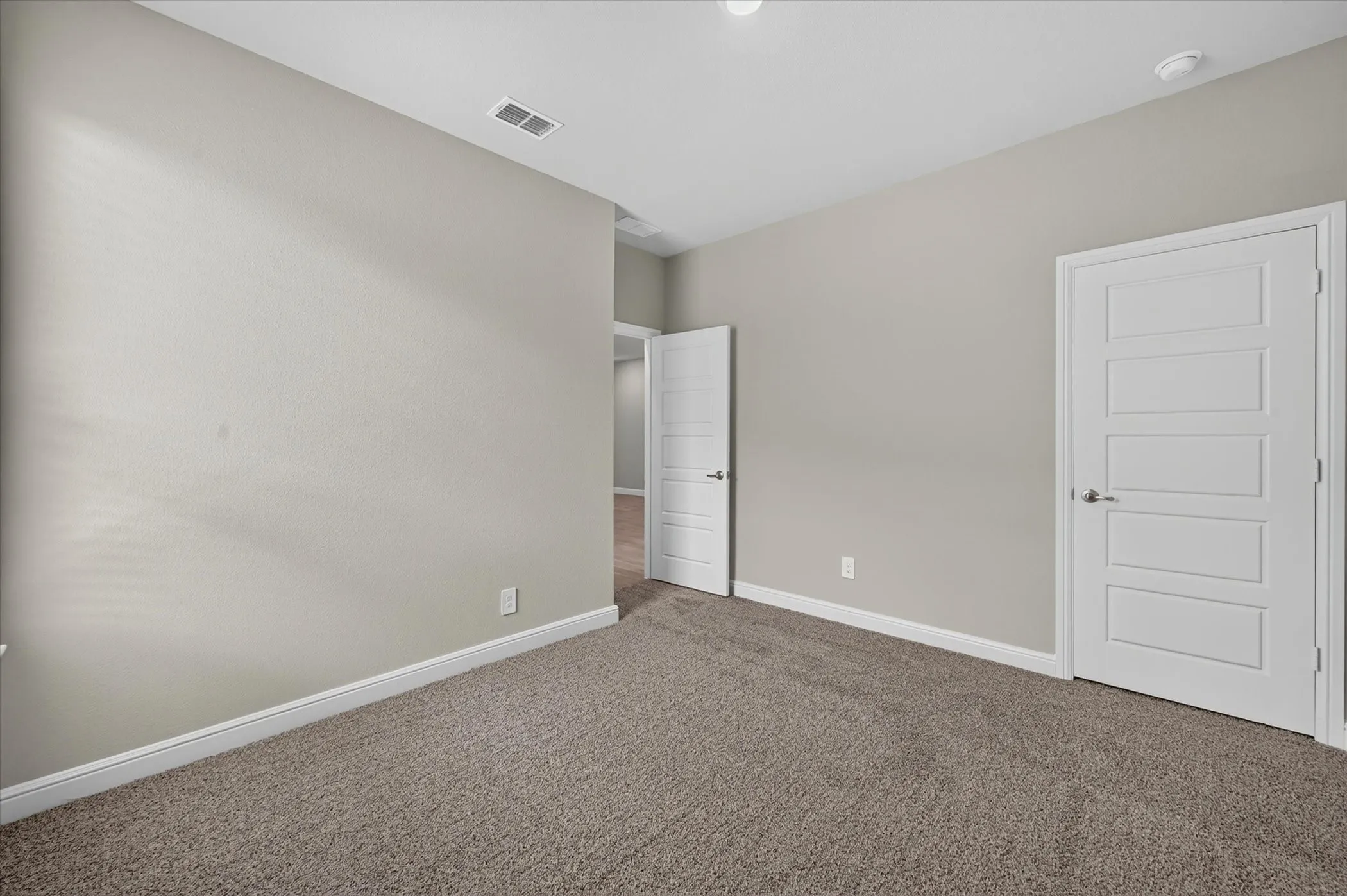 Single Family Residence For Sale in Denton County , 17144 MANZANILLA Drive, Justin, Texas 76247, 5 Bedroom, 3 Bathroom, 2 Garage spaces, 2,095 Sqft, built in 2026, mls#21310583, Real Estate Agent in Justin, Homes For Sale in Denton county, Homes For Sale in Justin, Realtor in Justin Texas, Real Estate Brokerage Independent Realty Texas, Luminita Cordes Realtor