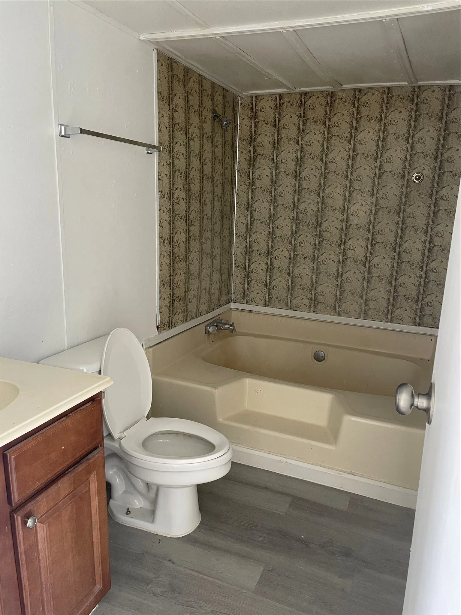 Mobile Home For Rent in Collin County , 1363 Genoveva Ln, Anna, Texas 75409, 2 Bedroom, 1 Bathroom, Garage spaces, 924 Sqft, built in 1980, mls#21311208, Real Estate Agent in Anna, Homes For Rent in Collin county, Homes For Rent in Anna, Realtor in Anna Texas, Real Estate Brokerage Independent Realty Texas, Luminita Cordes Realtor