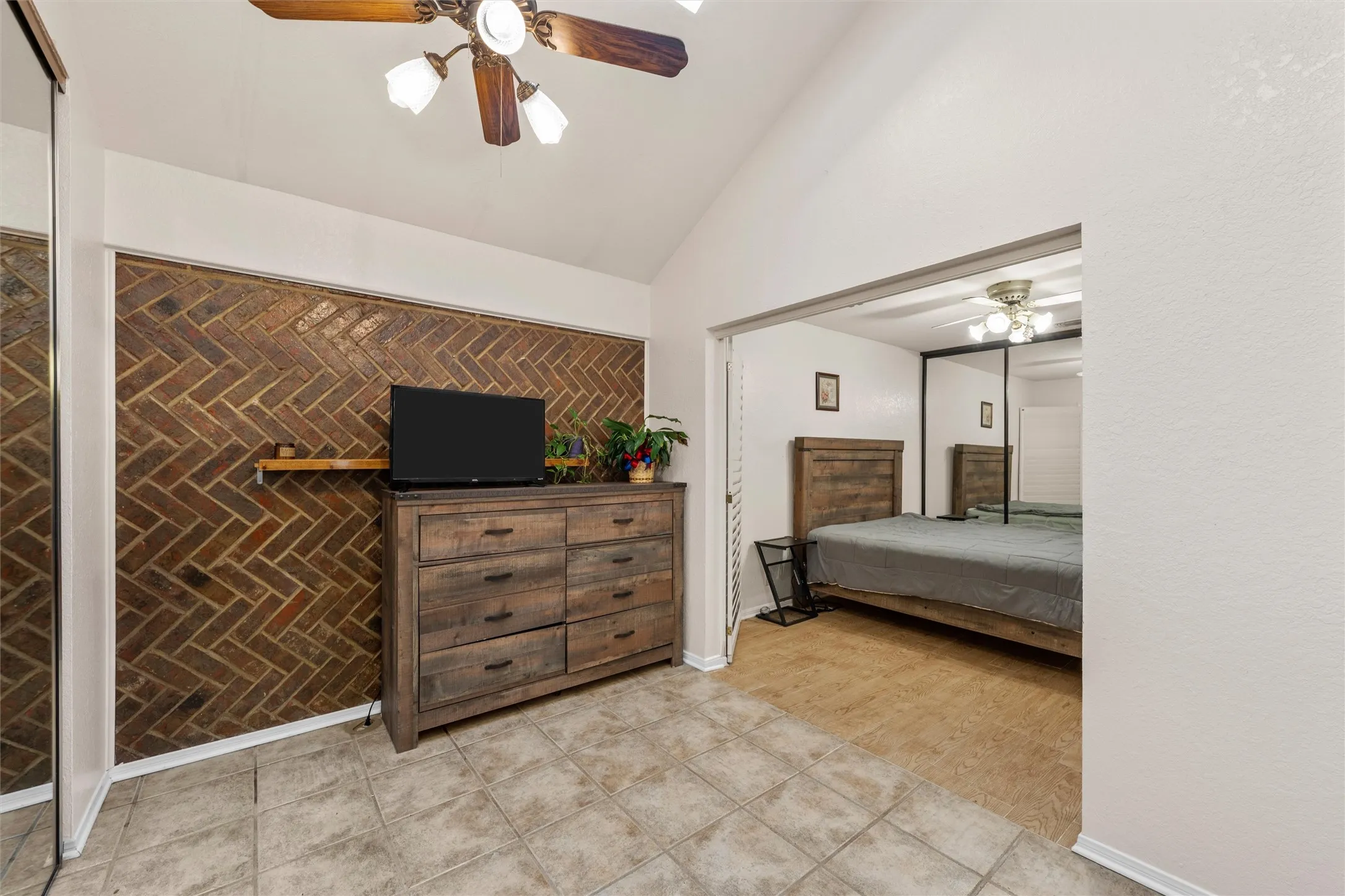 Single Family Residence For Sale in Bell County , 2723 Canyon Oaks Court, Temple, Texas 76502, 3 Bedroom, 2 Bathroom, 2 Garage spaces, 2,006 Sqft, built in 1983, mls#21311224, Real Estate Agent in Temple, Homes For Sale in Bell county, Homes For Sale in Temple, Realtor in Temple Texas, Real Estate Brokerage Independent Realty Texas, Luminita Cordes Realtor