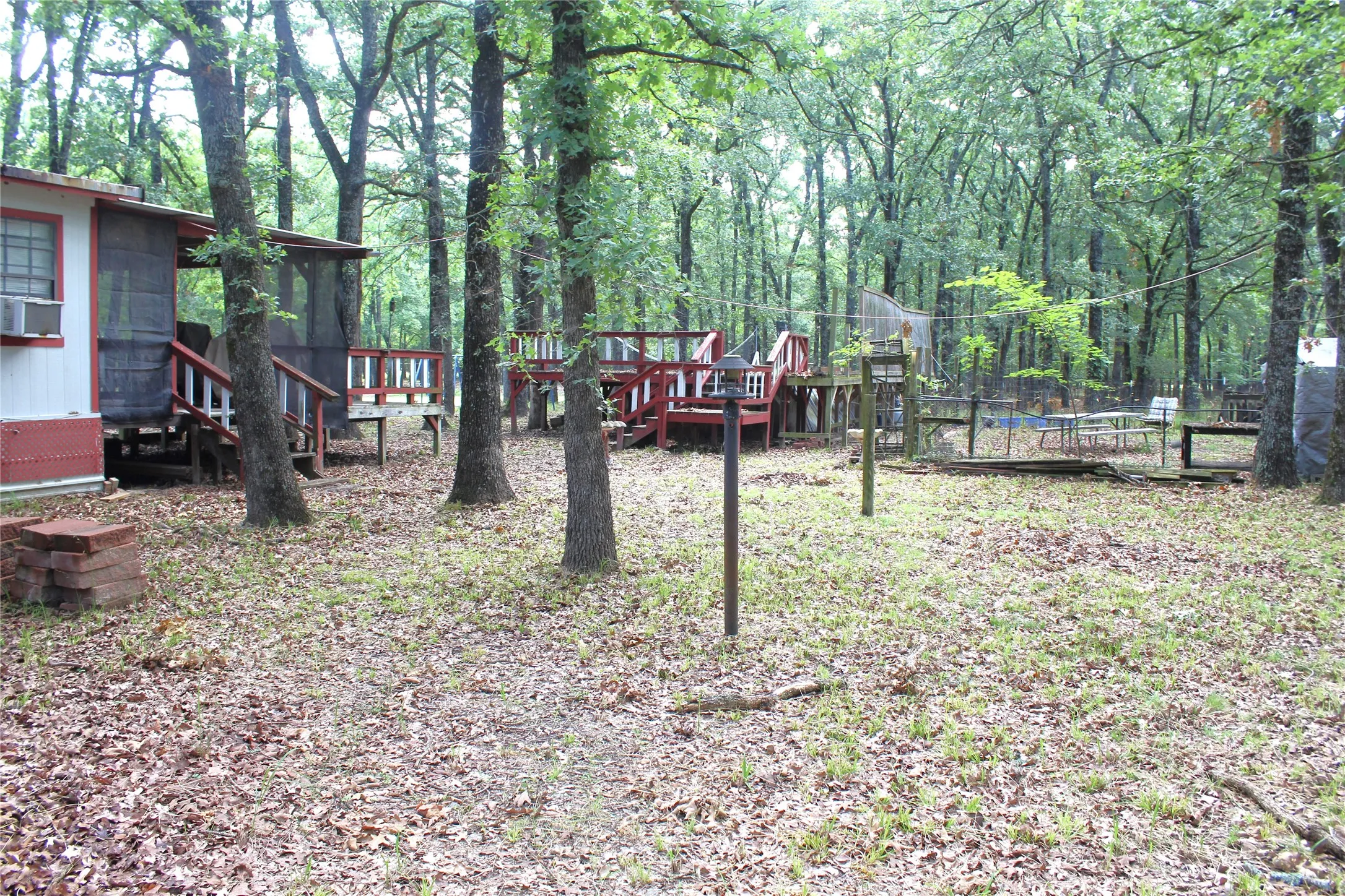Mobile Home For Sale in Hunt County , 1204 Red Hawk Bay Drive, West Tawakoni, Texas 75474, 4 Bedrooms, 2 Bathrooms, Garage spaces, 1,484 Sqft, built in 1970, Price $150,000, mls#21309362, Real Estate Agent in West Tawakoni, Homes For Sale in Hunt county, Homes For Sale in West Tawakoni, Realtor in West Tawakoni Texas, Real Estate Brokerage Independent Realty Texas, Luminita Cordes Realtor