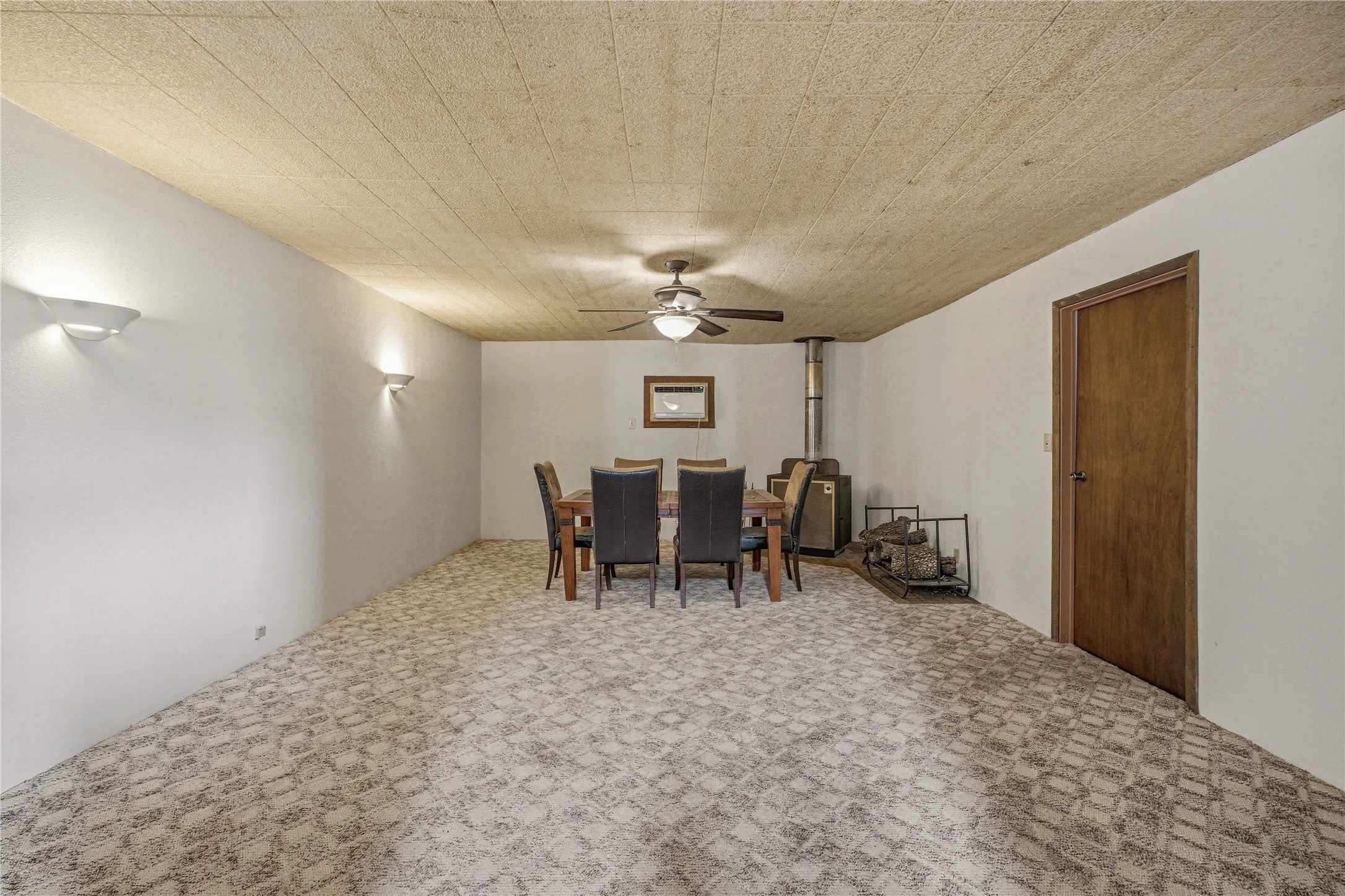Single Family Residence For Sale in Eastland County , 207 N Fisher, Gorman, Texas 76454, 4 Bedroom, 2 Bathroom, 1 Garage spaces, 2,380 Sqft, built in 1940, mls#21308683, Real Estate Agent in Gorman, Homes For Sale in Eastland county, Homes For Sale in Gorman, Realtor in Gorman Texas, Real Estate Brokerage Independent Realty Texas, Luminita Cordes Realtor