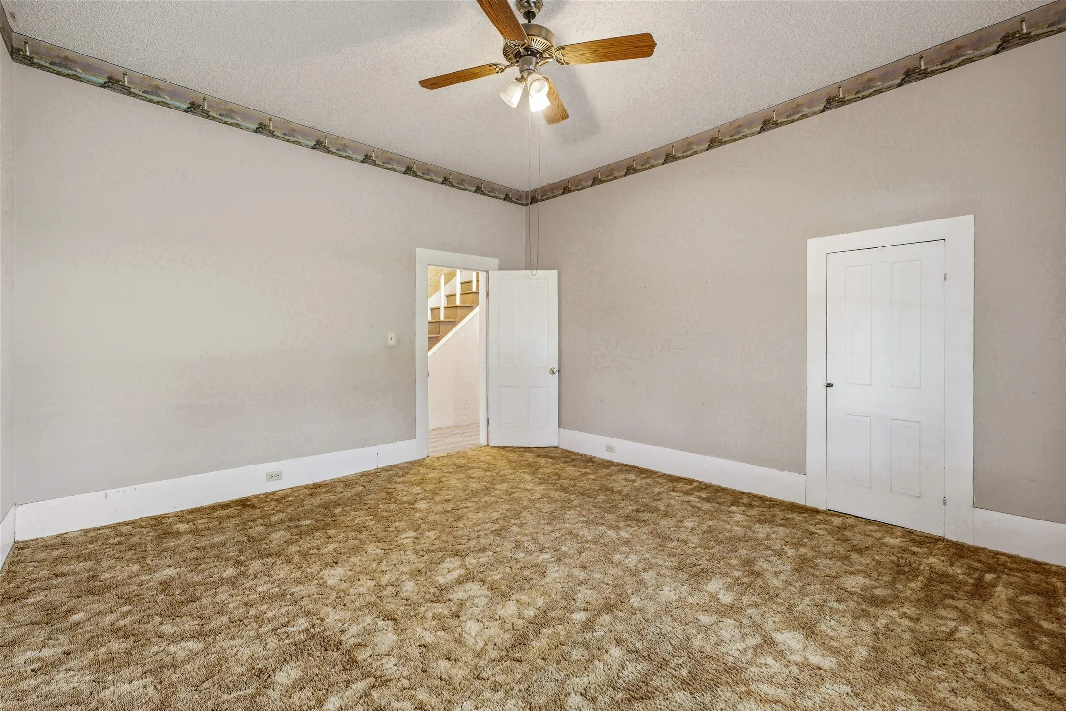 Single Family Residence For Sale in Eastland County , 207 N Fisher, Gorman, Texas 76454, 4 Bedroom, 2 Bathroom, 1 Garage spaces, 2,380 Sqft, built in 1940, mls#21308683, Real Estate Agent in Gorman, Homes For Sale in Eastland county, Homes For Sale in Gorman, Realtor in Gorman Texas, Real Estate Brokerage Independent Realty Texas, Luminita Cordes Realtor