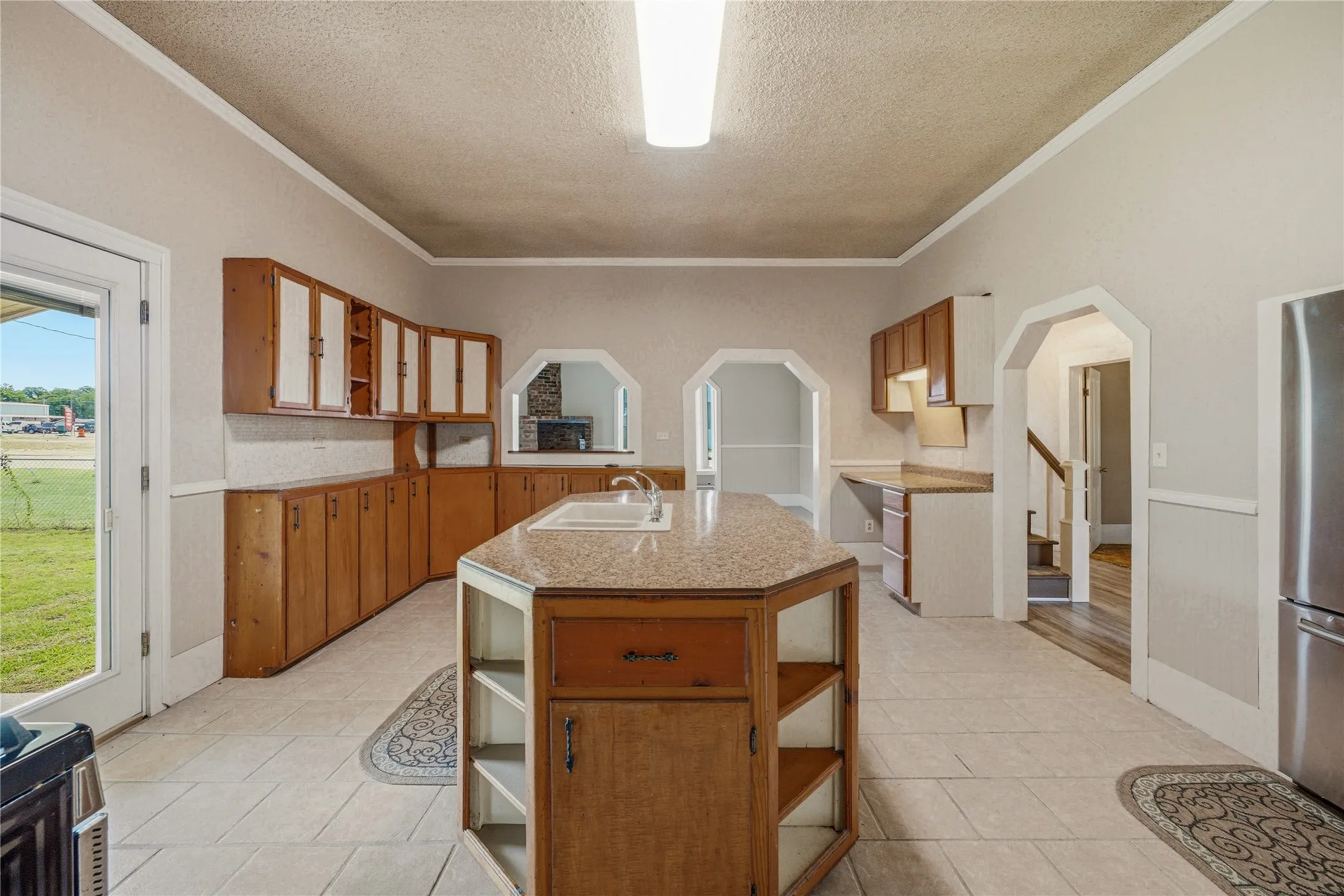 Single Family Residence For Sale in Eastland County , 207 N Fisher, Gorman, Texas 76454, 4 Bedroom, 2 Bathroom, 1 Garage spaces, 2,380 Sqft, built in 1940, mls#21308683, Real Estate Agent in Gorman, Homes For Sale in Eastland county, Homes For Sale in Gorman, Realtor in Gorman Texas, Real Estate Brokerage Independent Realty Texas, Luminita Cordes Realtor