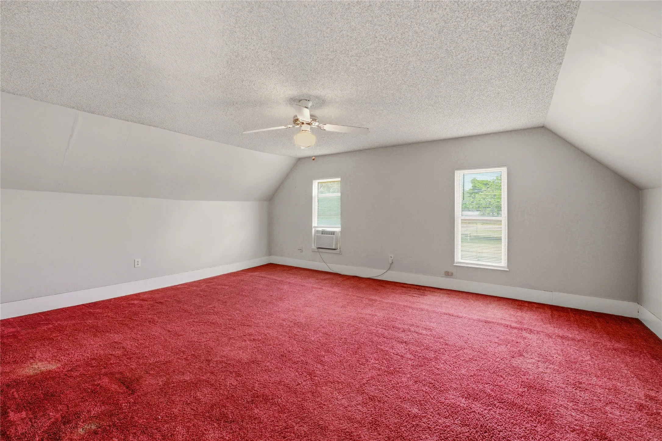 Single Family Residence For Sale in Eastland County , 207 N Fisher, Gorman, Texas 76454, 4 Bedroom, 2 Bathroom, 1 Garage spaces, 2,380 Sqft, built in 1940, mls#21308683, Real Estate Agent in Gorman, Homes For Sale in Eastland county, Homes For Sale in Gorman, Realtor in Gorman Texas, Real Estate Brokerage Independent Realty Texas, Luminita Cordes Realtor