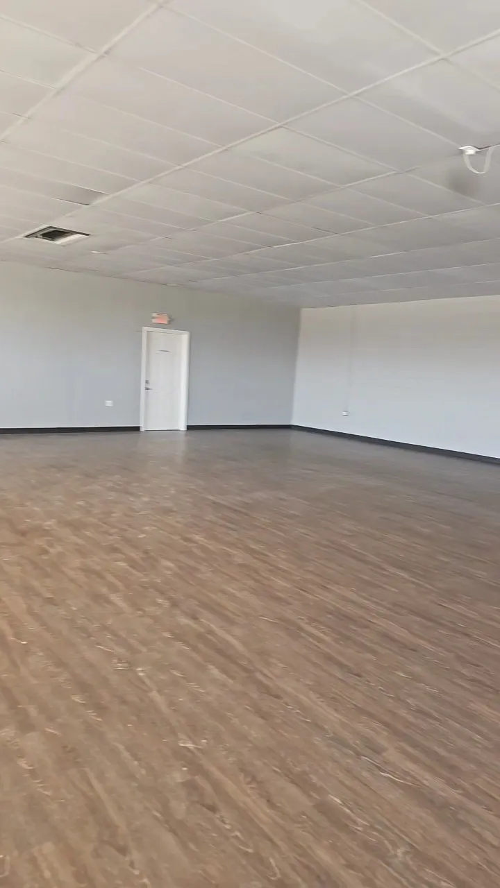 Retail For Rent in Dallas County , 9595 Scyene Road, Dallas, Texas 75227, 0, 0, Garage spaces, 0 Sqft, built in 1984, Price $2,500, mls#21308805, Real Estate Agent in Dallas, Homes For Rent in Dallas county, Homes For Rent in Dallas, Realtor in Dallas Texas, Real Estate Brokerage Independent Realty Texas, Luminita Cordes Realtor
