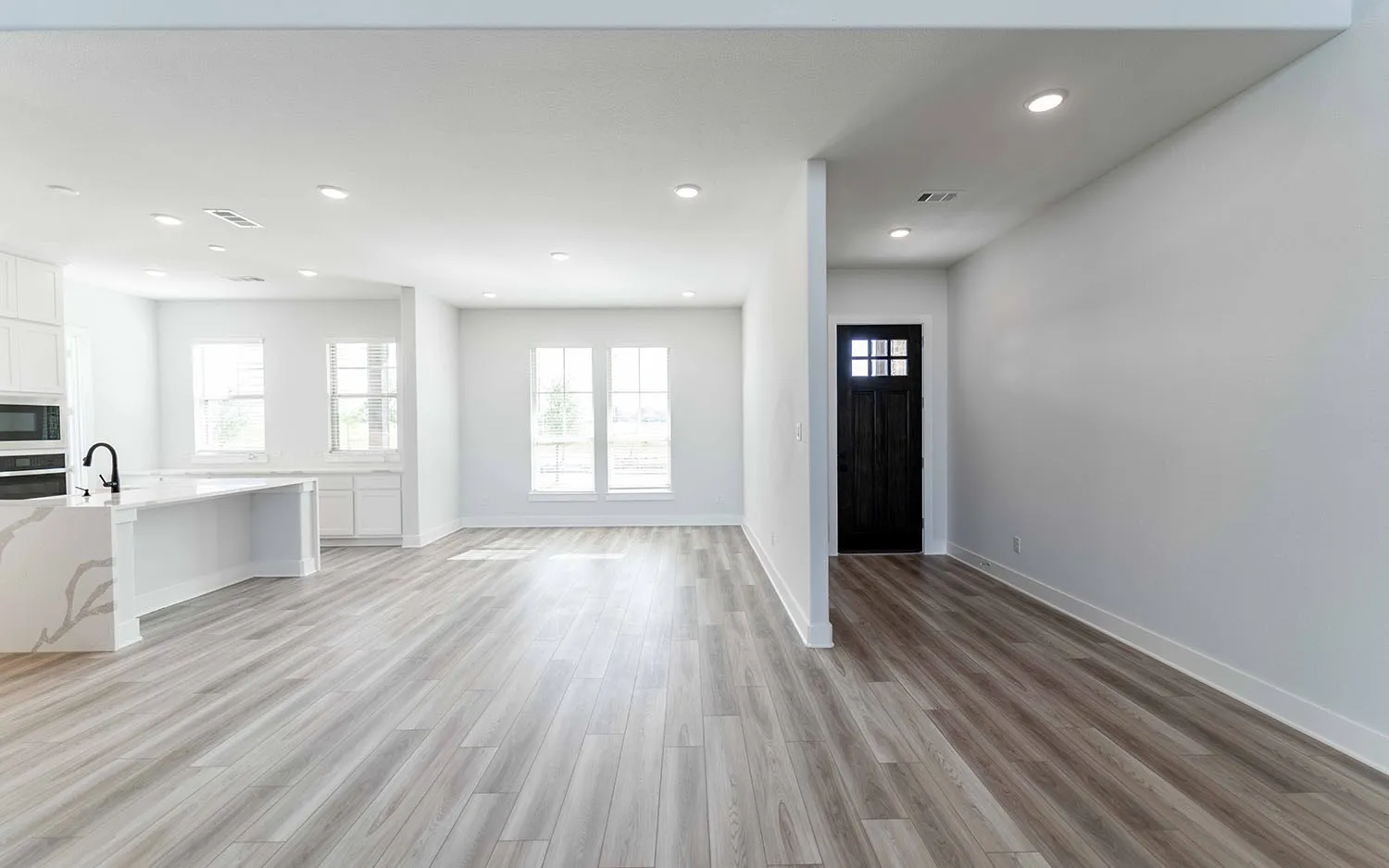 Single Family Residence For Sale in Dallas County , 2012 Casting Ridge, Mesquite, Texas 75181, 5 Bedroom, 4 Bathroom, 2 Garage spaces, 3,513 Sqft, built in 2025, mls#21281105, Real Estate Agent in Mesquite, Homes For Sale in Dallas county, Homes For Sale in Mesquite, Realtor in Mesquite Texas, Real Estate Brokerage Independent Realty Texas, Luminita Cordes Realtor