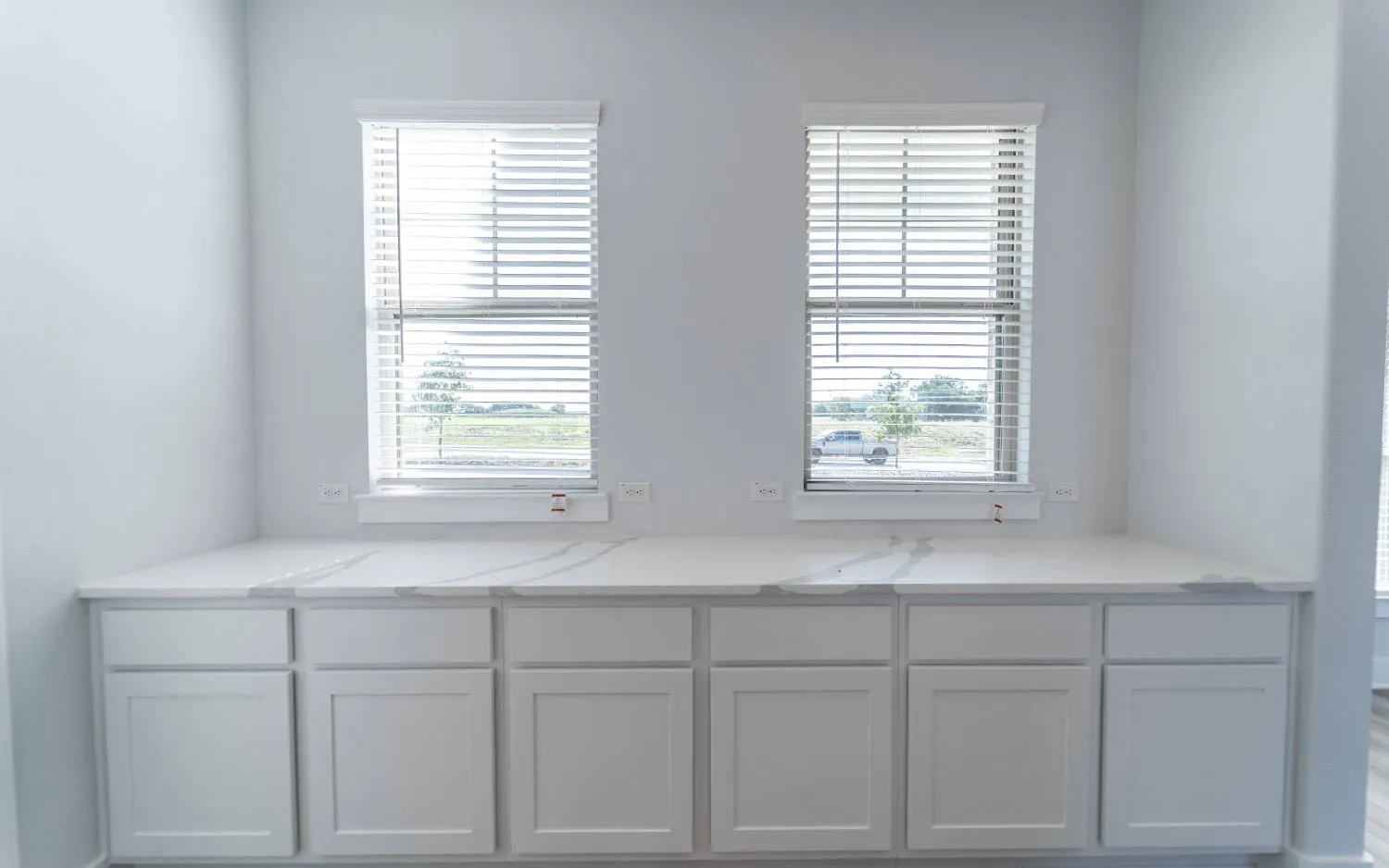 Single Family Residence For Sale in Dallas County , 2012 Casting Ridge, Mesquite, Texas 75181, 5 Bedroom, 4 Bathroom, 2 Garage spaces, 3,513 Sqft, built in 2025, mls#21281105, Real Estate Agent in Mesquite, Homes For Sale in Dallas county, Homes For Sale in Mesquite, Realtor in Mesquite Texas, Real Estate Brokerage Independent Realty Texas, Luminita Cordes Realtor