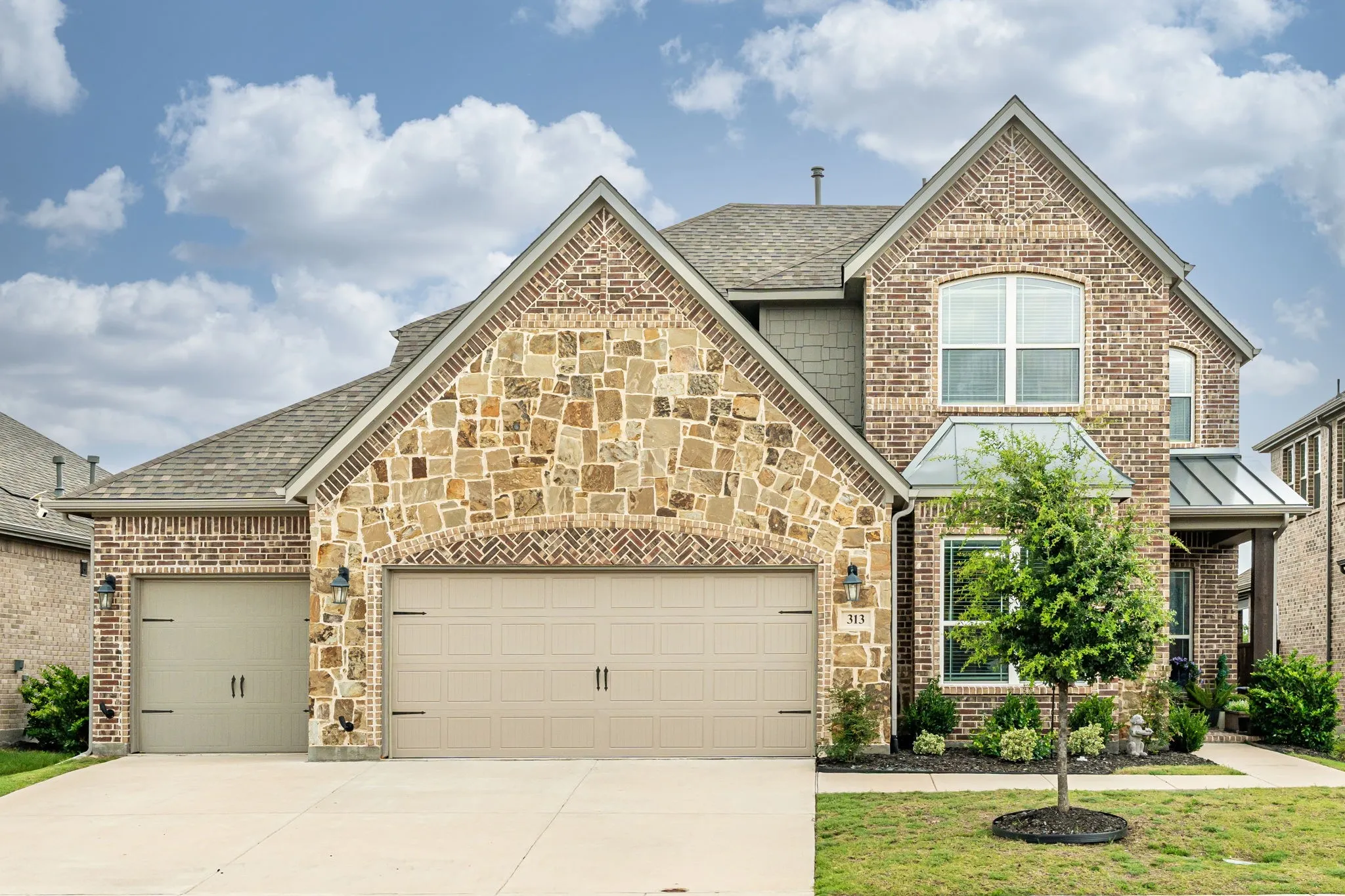 Single Family Residence For Sale in Collin County , 313 Tate Lane, Anna, Texas 75409, 4 Bedroom, 3 Bathroom, 3 Garage spaces, 3,314 Sqft, built in 2022, mls#21310891, Real Estate Agent in Anna, Homes For Sale in Collin county, Homes For Sale in Anna, Realtor in Anna Texas, Real Estate Brokerage Independent Realty Texas, Luminita Cordes Realtor