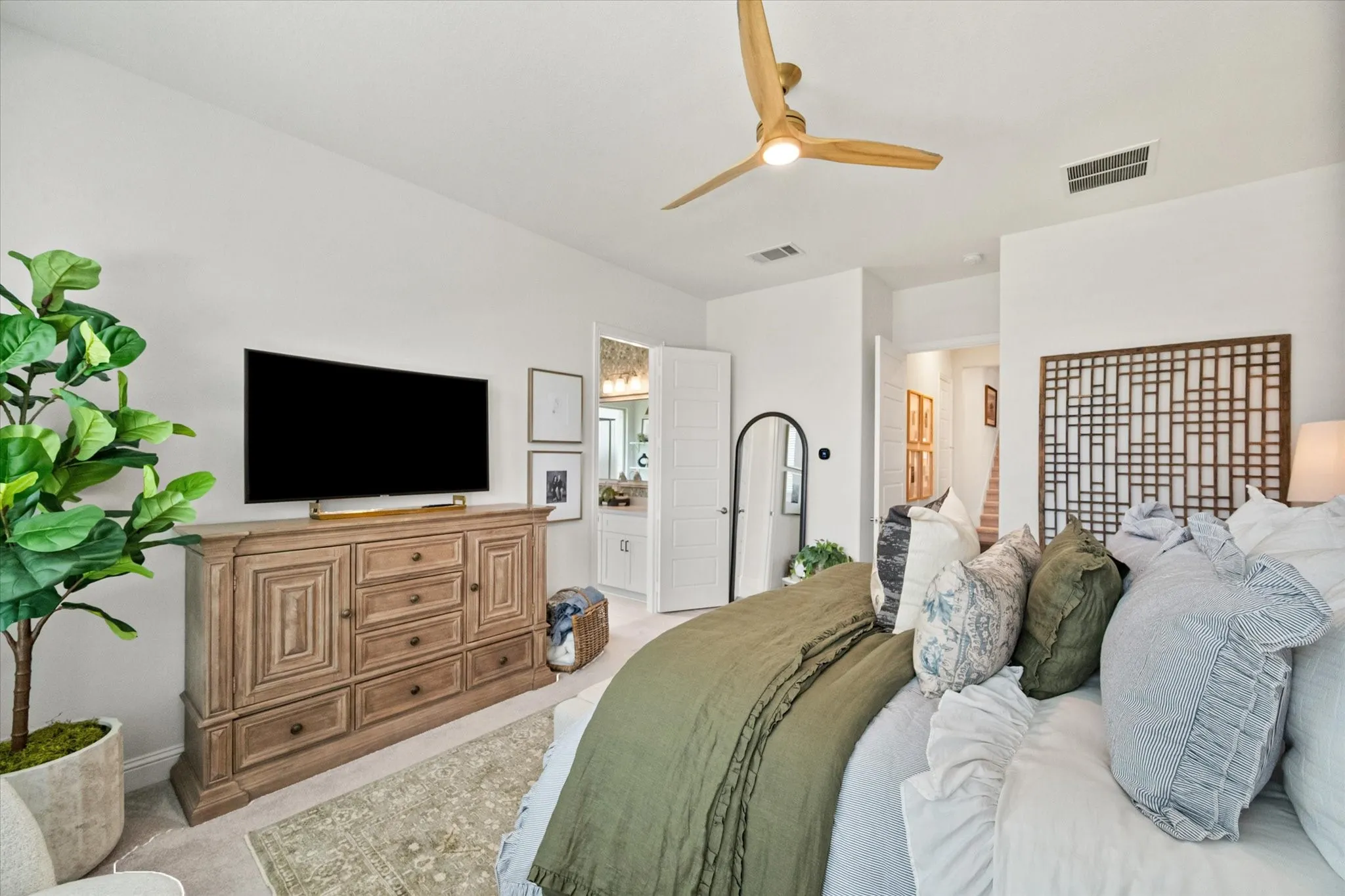 Single Family Residence For Sale in Johnson County , 2603 Trinity Ridge Street, Mansfield, Texas 76063, 3 Bedroom, 3 Bathroom, 2 Garage spaces, 3,062 Sqft, built in 2022, mls#21309697, Real Estate Agent in Mansfield, Homes For Sale in Johnson county, Homes For Sale in Mansfield, Realtor in Mansfield Texas, Real Estate Brokerage Independent Realty Texas, Luminita Cordes Realtor