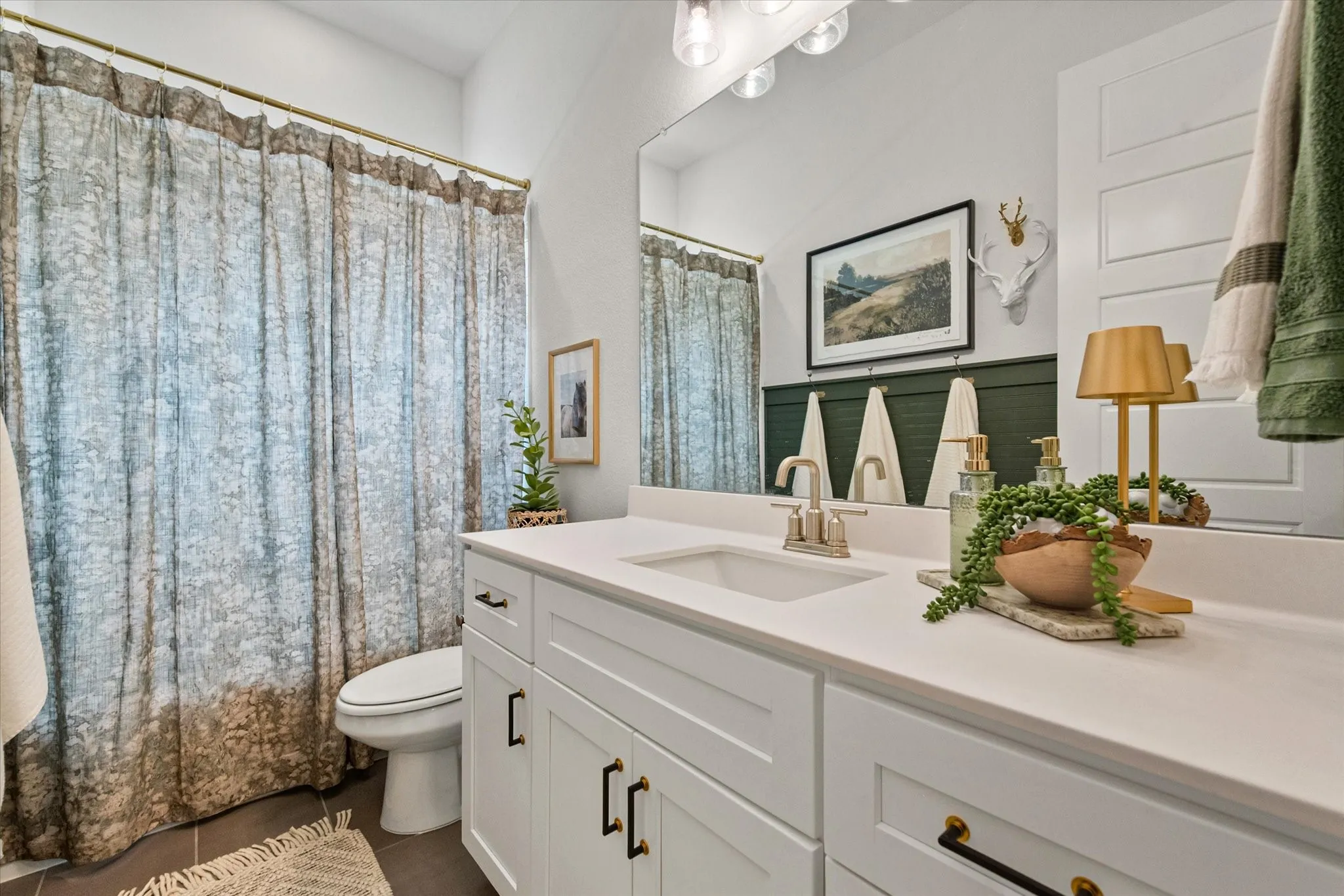 Single Family Residence For Sale in Johnson County , 2603 Trinity Ridge Street, Mansfield, Texas 76063, 3 Bedroom, 3 Bathroom, 2 Garage spaces, 3,062 Sqft, built in 2022, mls#21309697, Real Estate Agent in Mansfield, Homes For Sale in Johnson county, Homes For Sale in Mansfield, Realtor in Mansfield Texas, Real Estate Brokerage Independent Realty Texas, Luminita Cordes Realtor