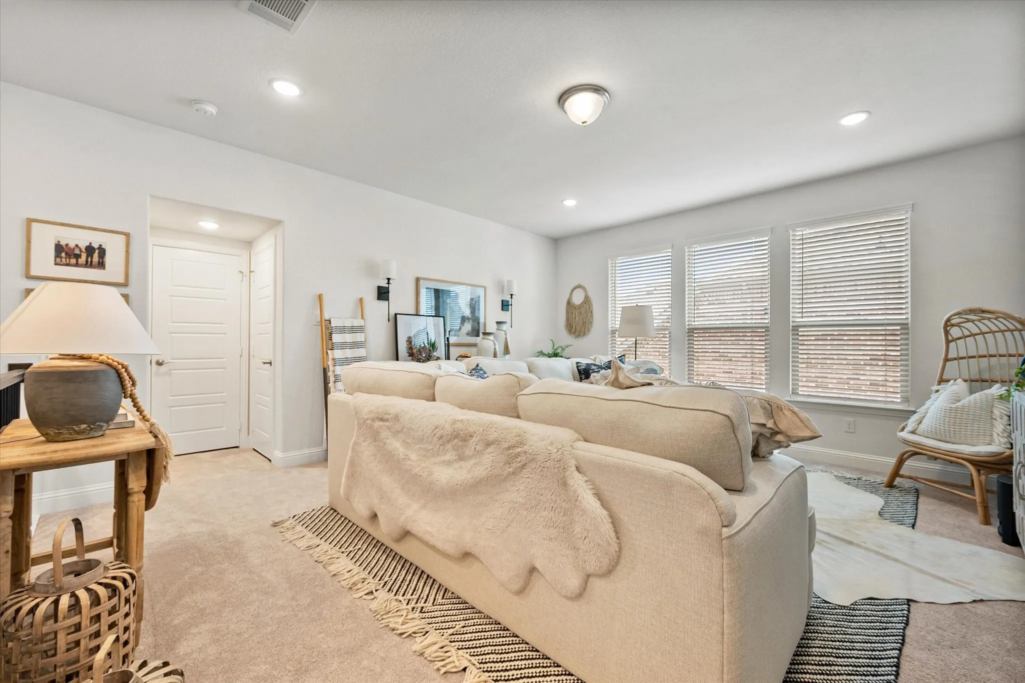 Single Family Residence For Sale in Johnson County , 2603 Trinity Ridge Street, Mansfield, Texas 76063, 3 Bedroom, 3 Bathroom, 2 Garage spaces, 3,062 Sqft, built in 2022, mls#21309697, Real Estate Agent in Mansfield, Homes For Sale in Johnson county, Homes For Sale in Mansfield, Realtor in Mansfield Texas, Real Estate Brokerage Independent Realty Texas, Luminita Cordes Realtor
