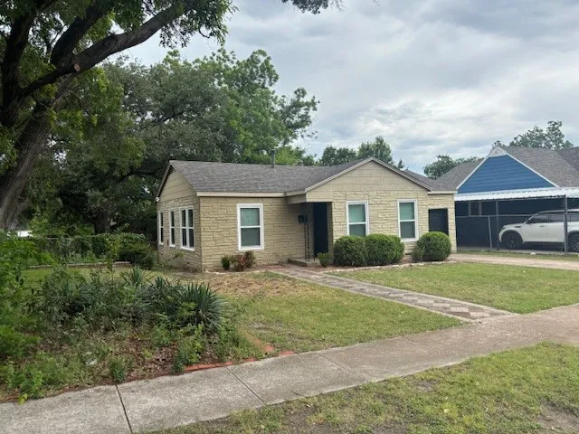 Front Left View