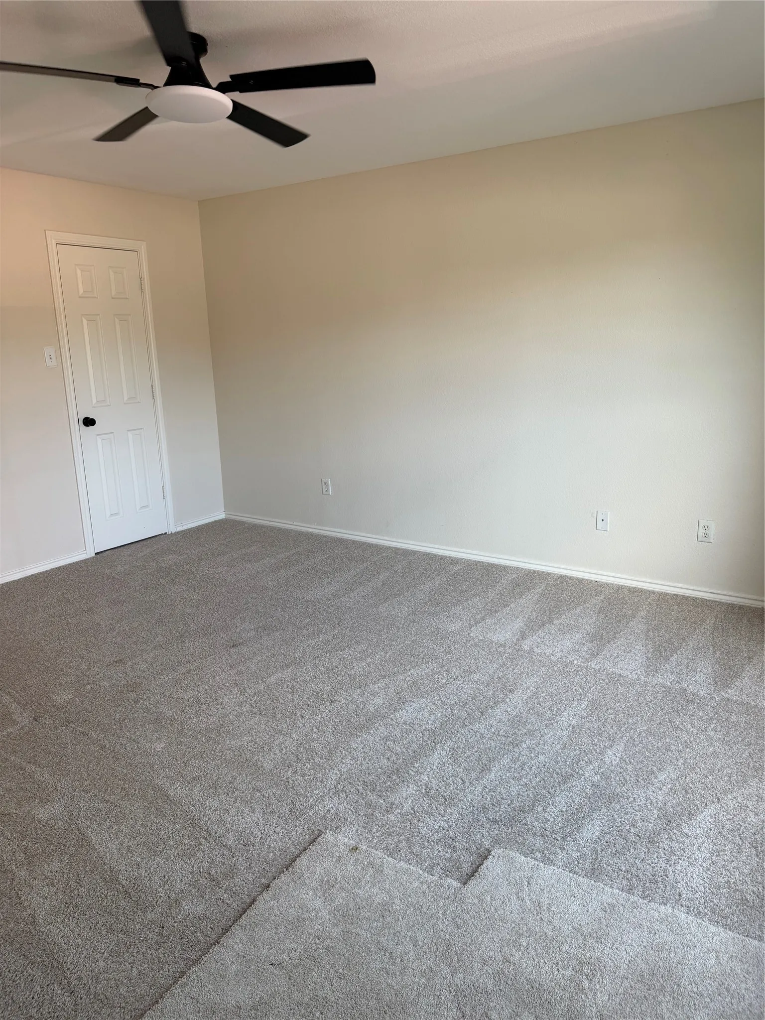 Single Family Residence For Sale in Dallas County , 4707 Bernal Drive, Dallas, Texas 75212, 5 Bedroom, 2 Bathroom, Garage spaces, 2,250 Sqft, built in 2002, mls#21311357, Real Estate Agent in Dallas, Homes For Sale in Dallas county, Homes For Sale in Dallas, Realtor in Dallas Texas, Real Estate Brokerage Independent Realty Texas, Luminita Cordes Realtor