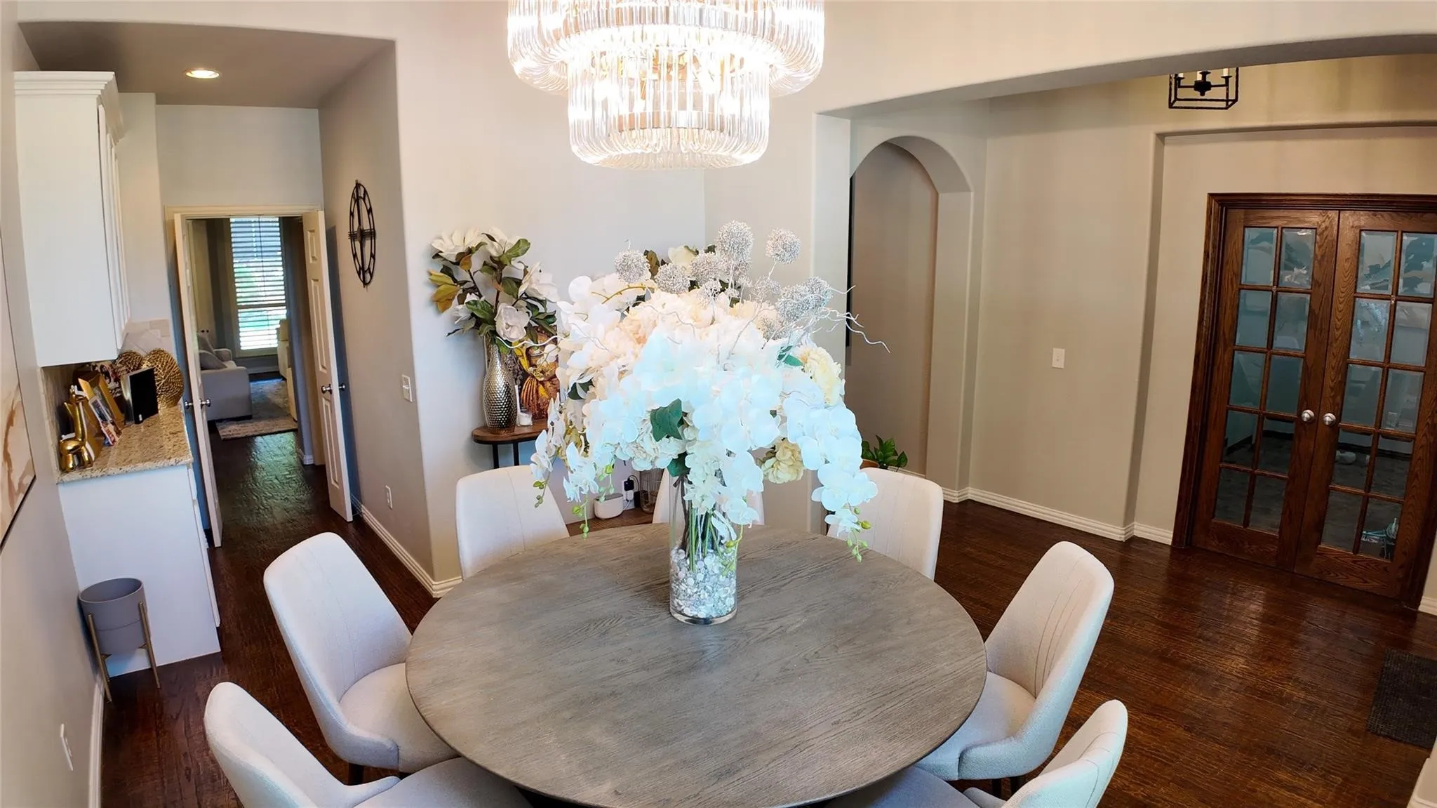 Single Family Residence For Sale in Collin County , 1109 Well Meadow Lane, Mc Kinney, Texas 75071, 4 Bedrooms, 5 Bathrooms, 2 Garage spaces, 3,352 Sqft, built in 2005, Price $700,000, mls#21311378, Real Estate Agent in Mc Kinney, Homes For Sale in Collin county, Homes For Sale in Mc Kinney, Realtor in Mc Kinney Texas, Real Estate Brokerage Independent Realty Texas, Luminita Cordes Realtor