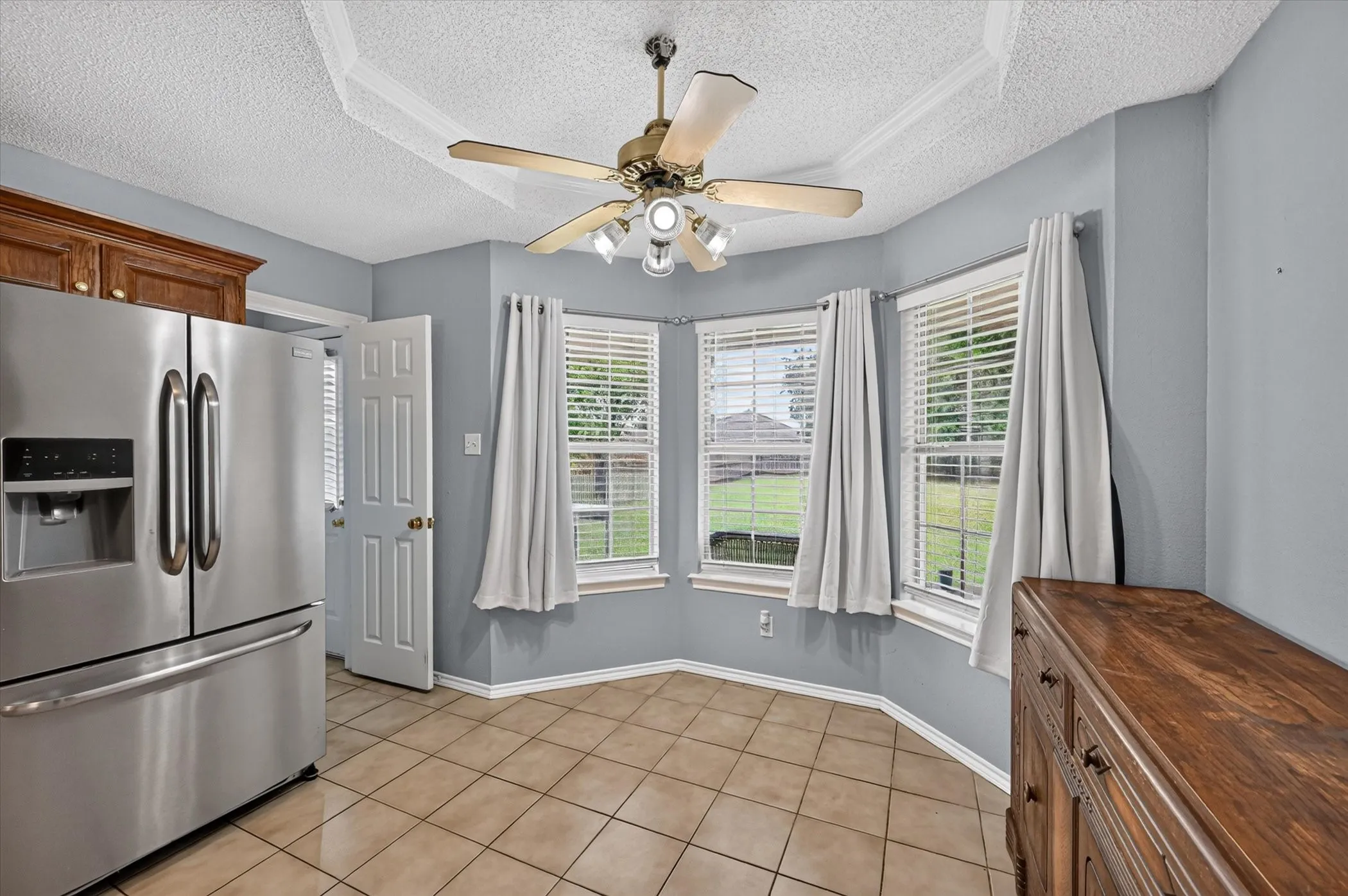 Single Family Residence For Sale in Denton County , 209 Pafford Street, Justin, Texas 76247, 2 Bedroom, 2 Bathroom, 1 Garage spaces, 1,166 Sqft, built in 1997, mls#21311385, Real Estate Agent in Justin, Homes For Sale in Denton county, Homes For Sale in Justin, Realtor in Justin Texas, Real Estate Brokerage Independent Realty Texas, Luminita Cordes Realtor